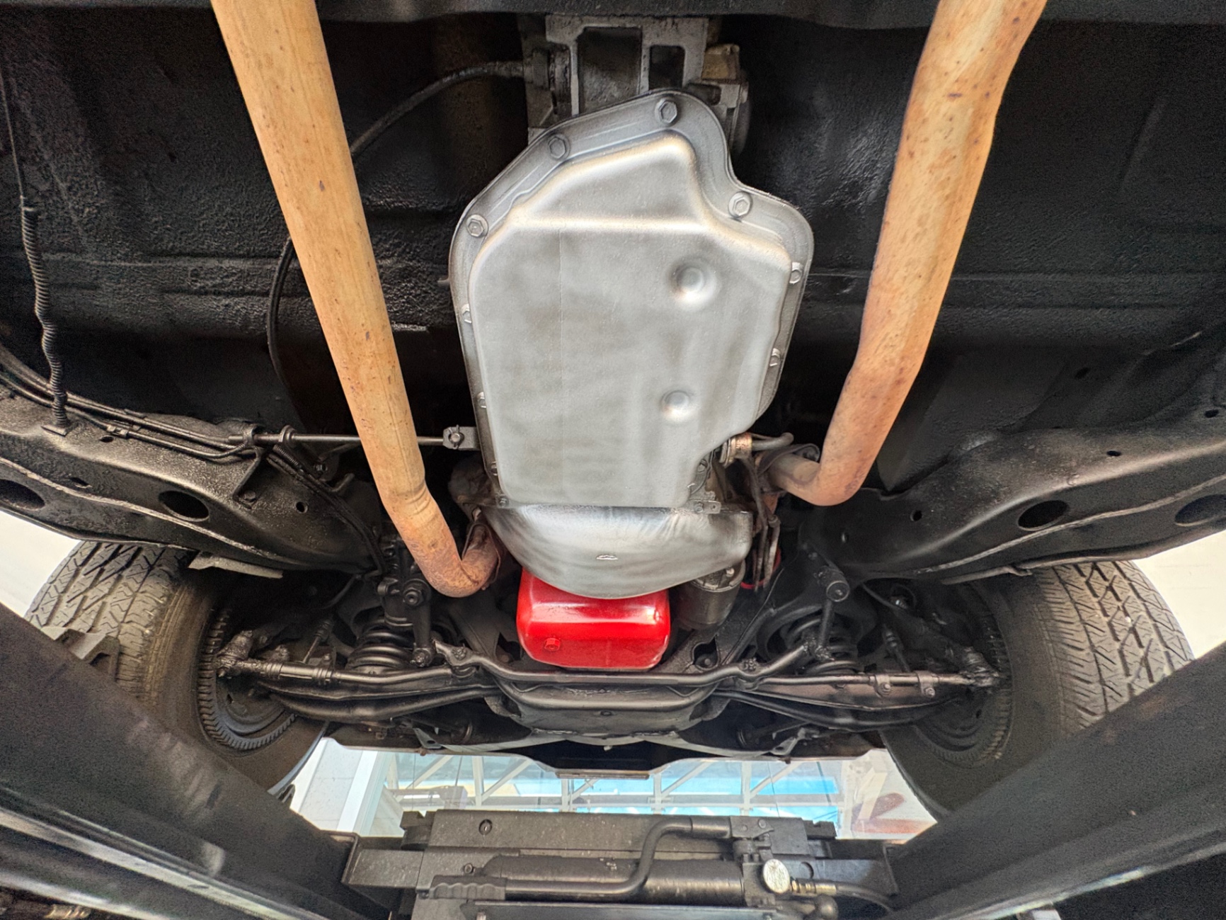 Vehicle photo 52