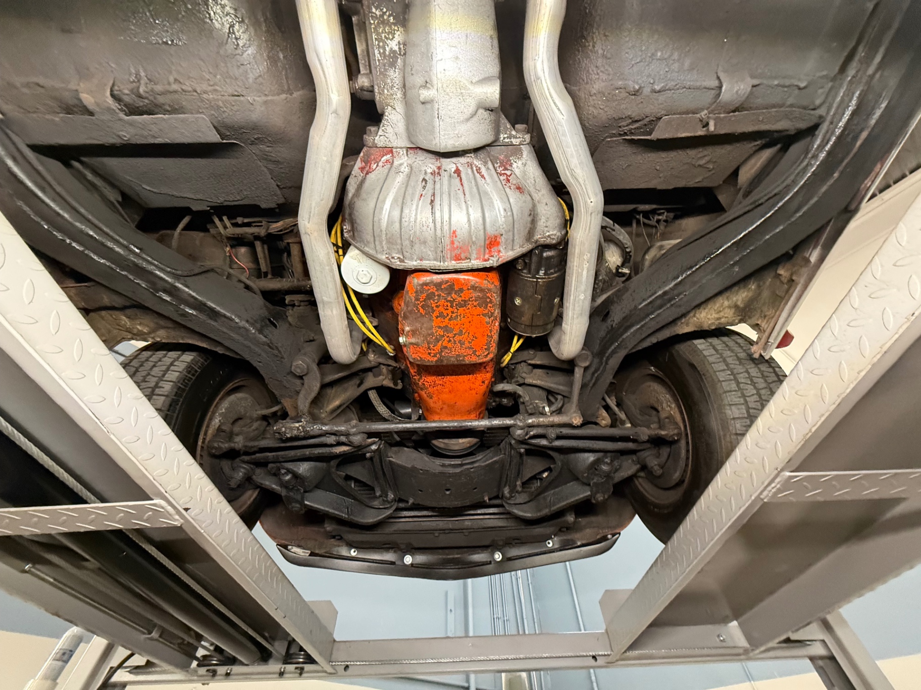Vehicle photo 60