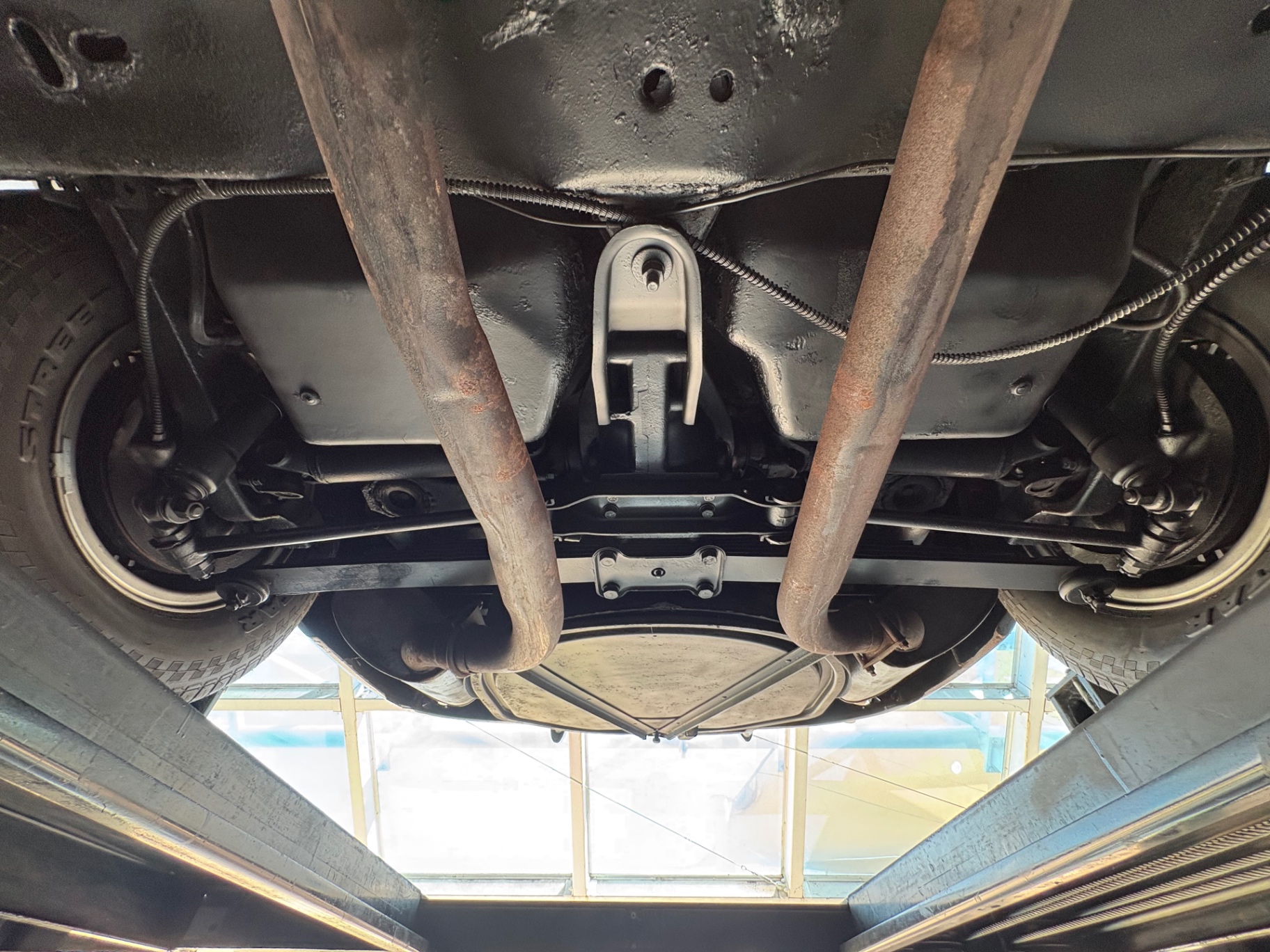 Vehicle photo 68