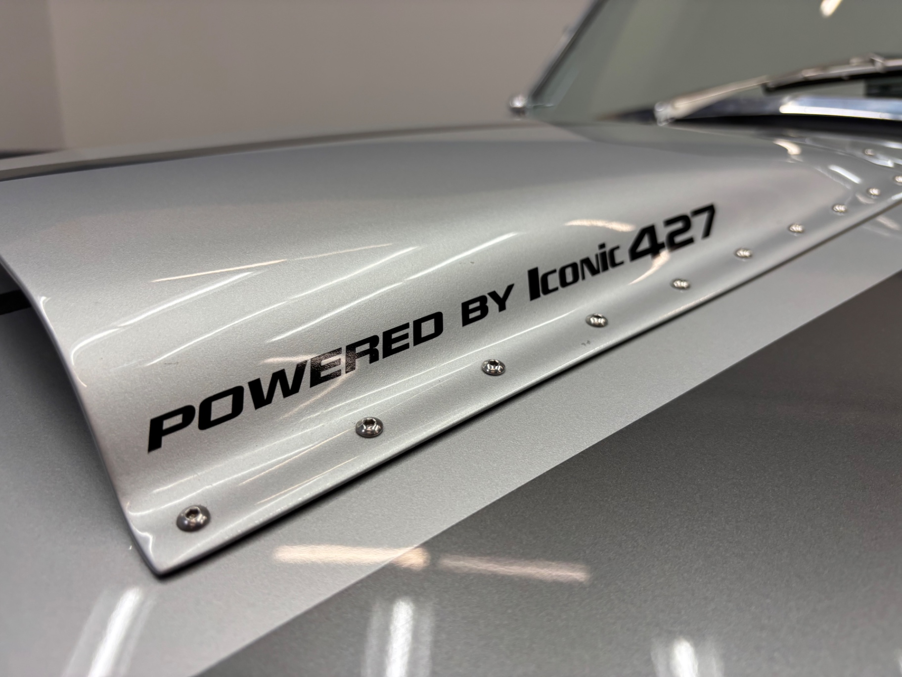 Vehicle photo 29