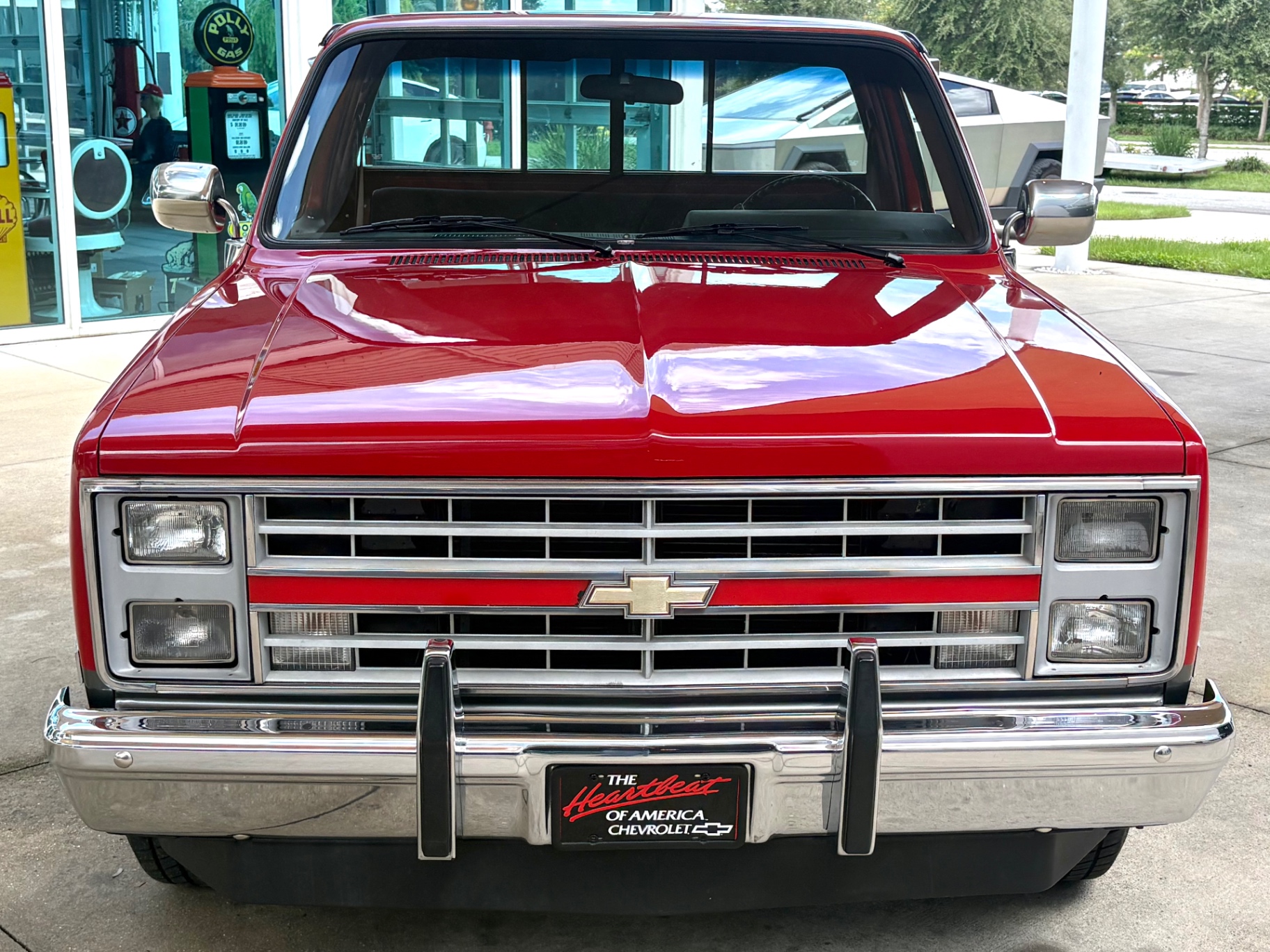 Vehicle photo 3