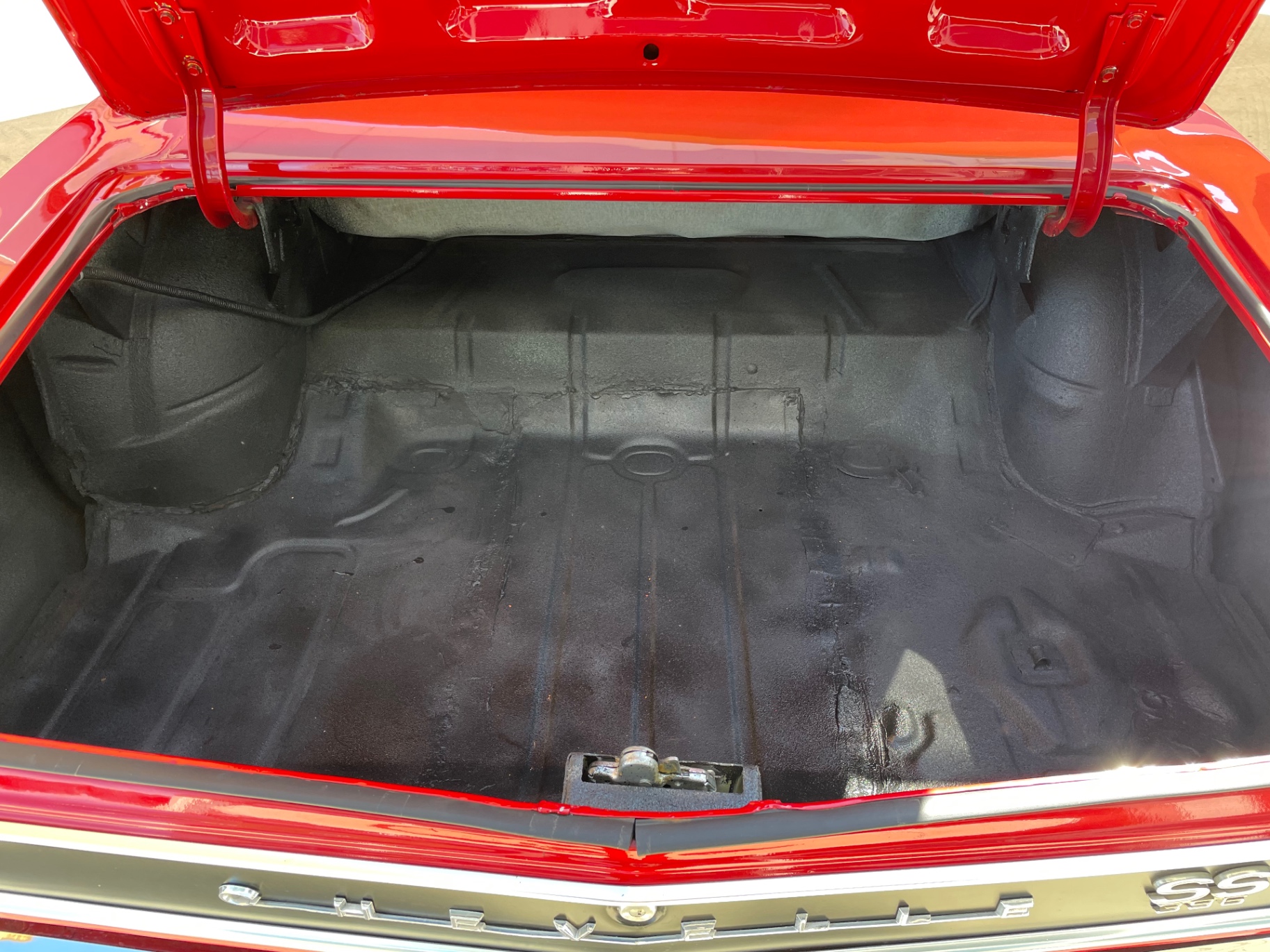 Vehicle photo 48