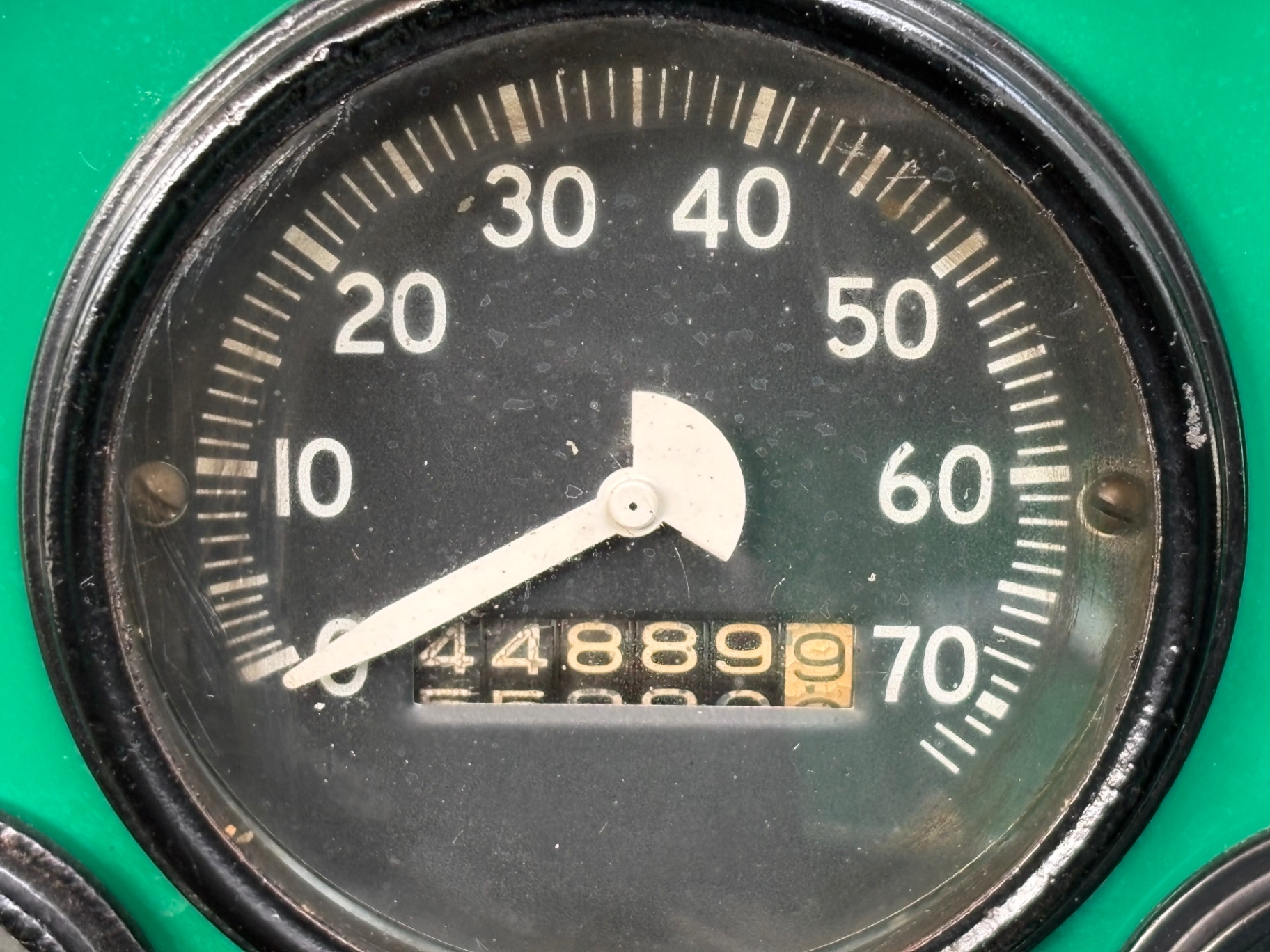 Vehicle photo 24