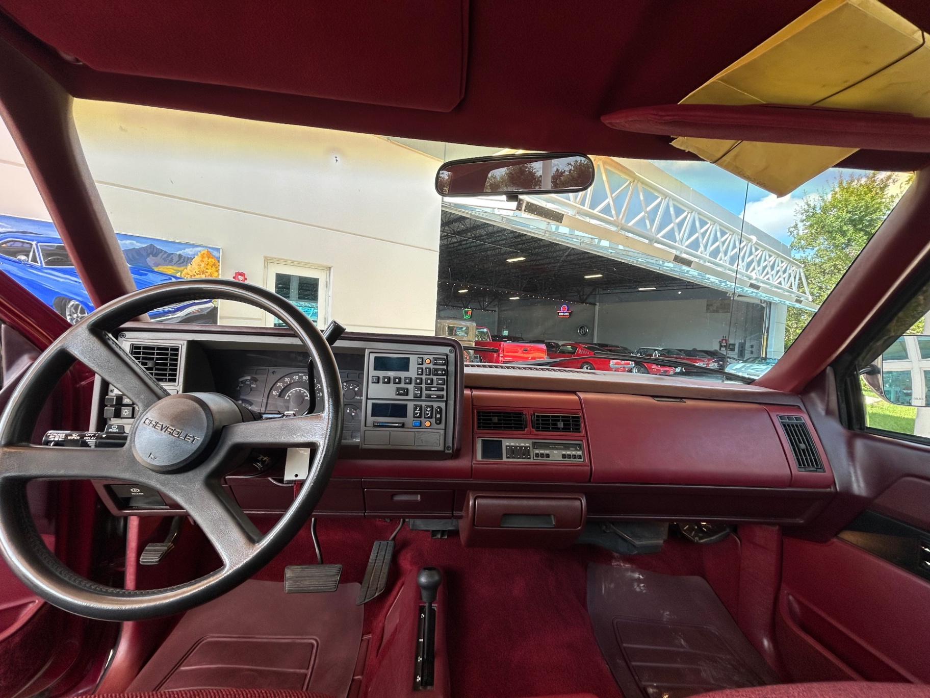 Vehicle photo 38