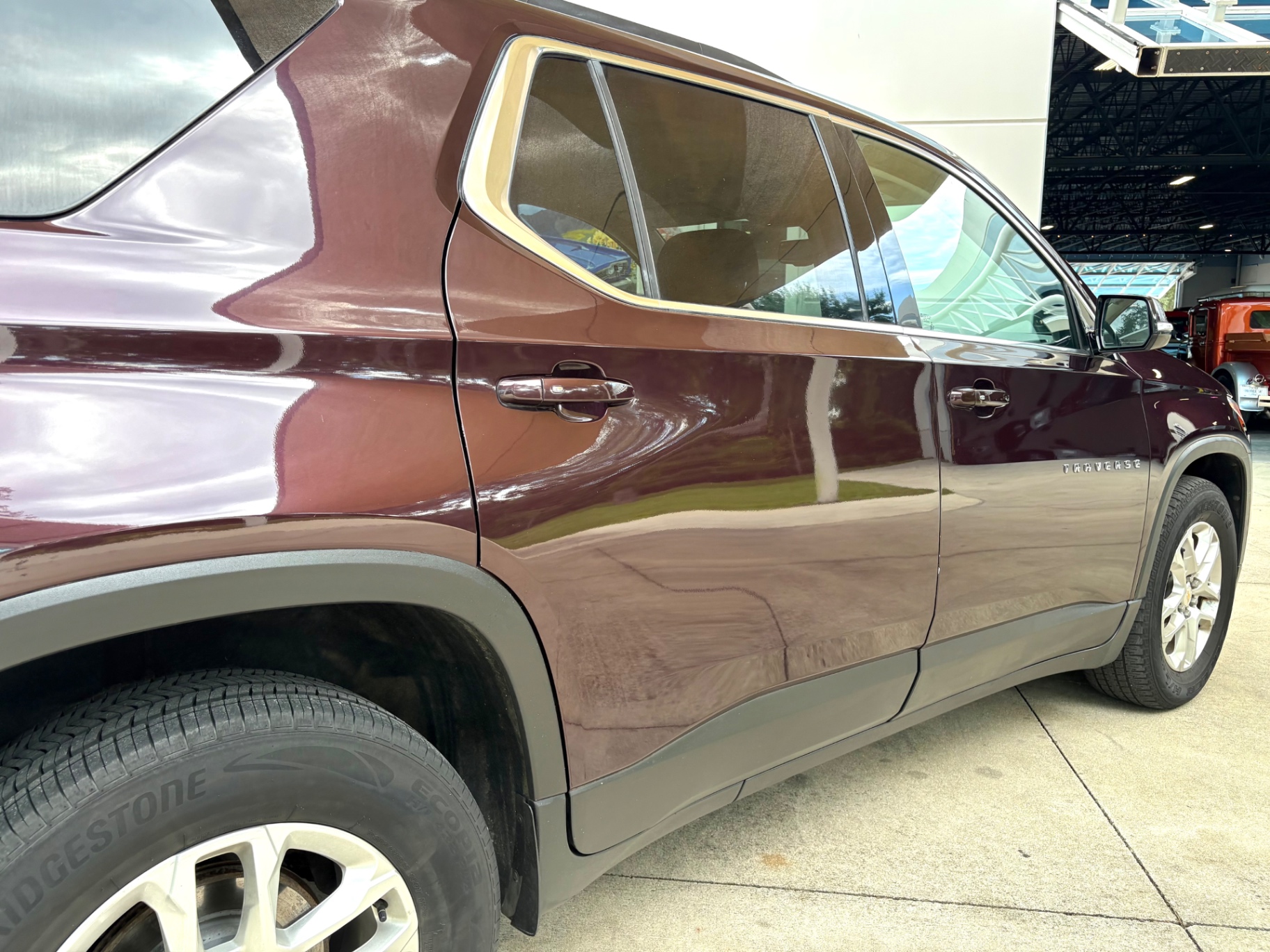 Vehicle photo 17