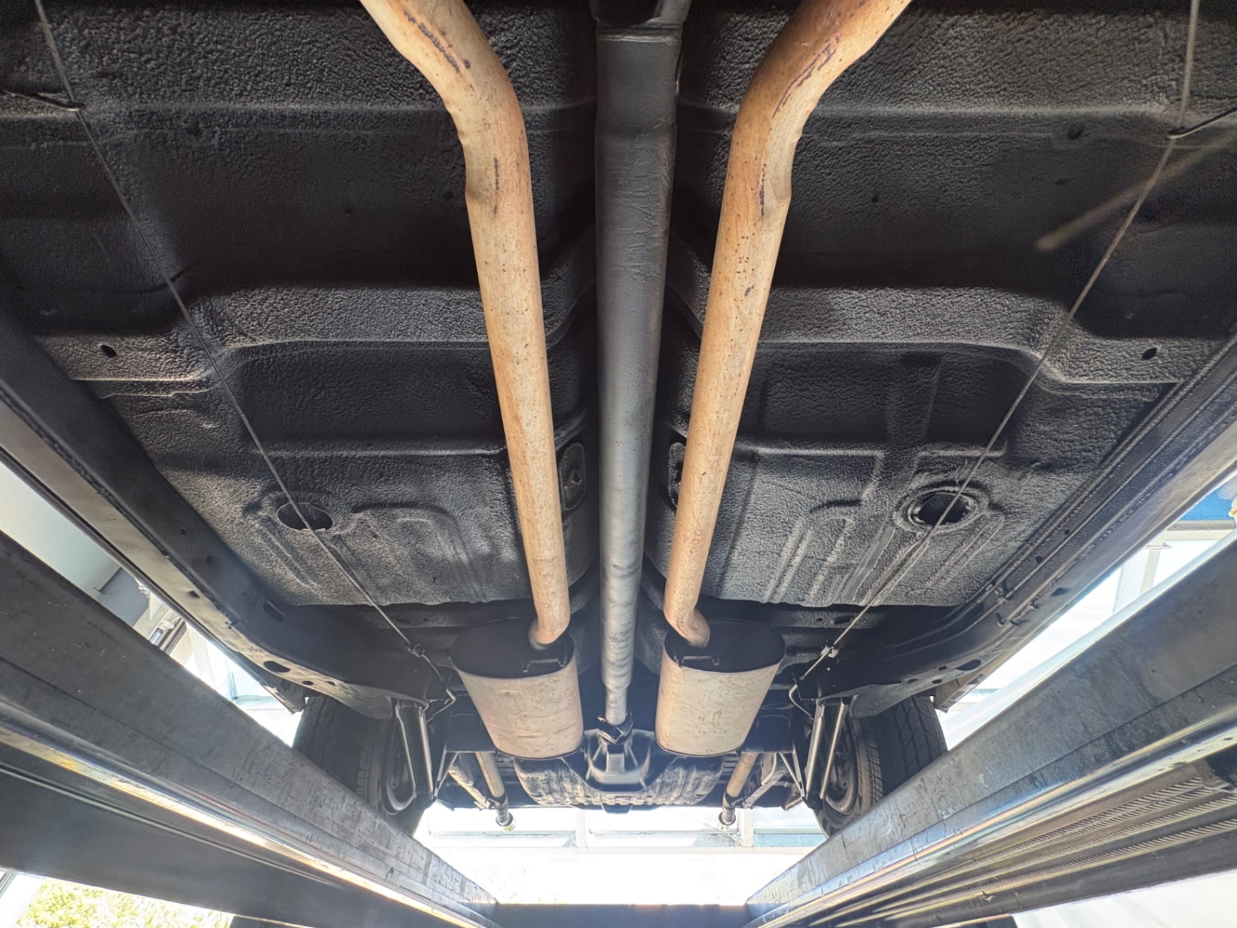 Vehicle photo 58