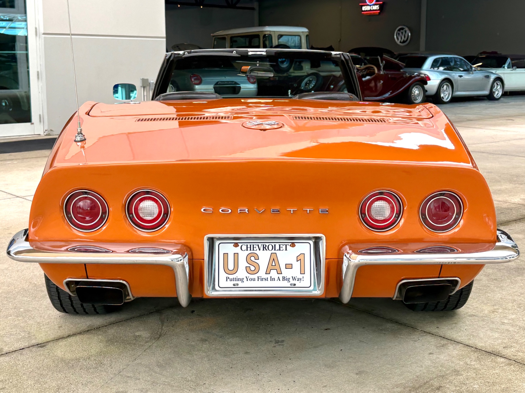 Vehicle photo 7