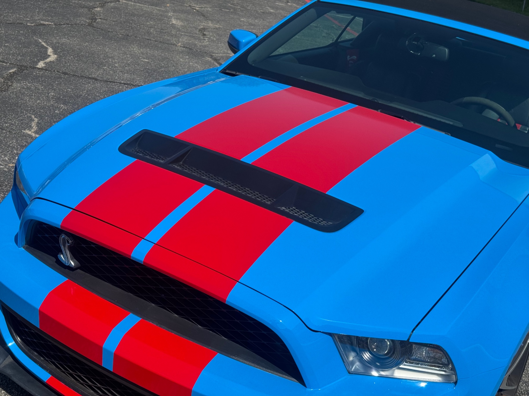 Vehicle photo 28