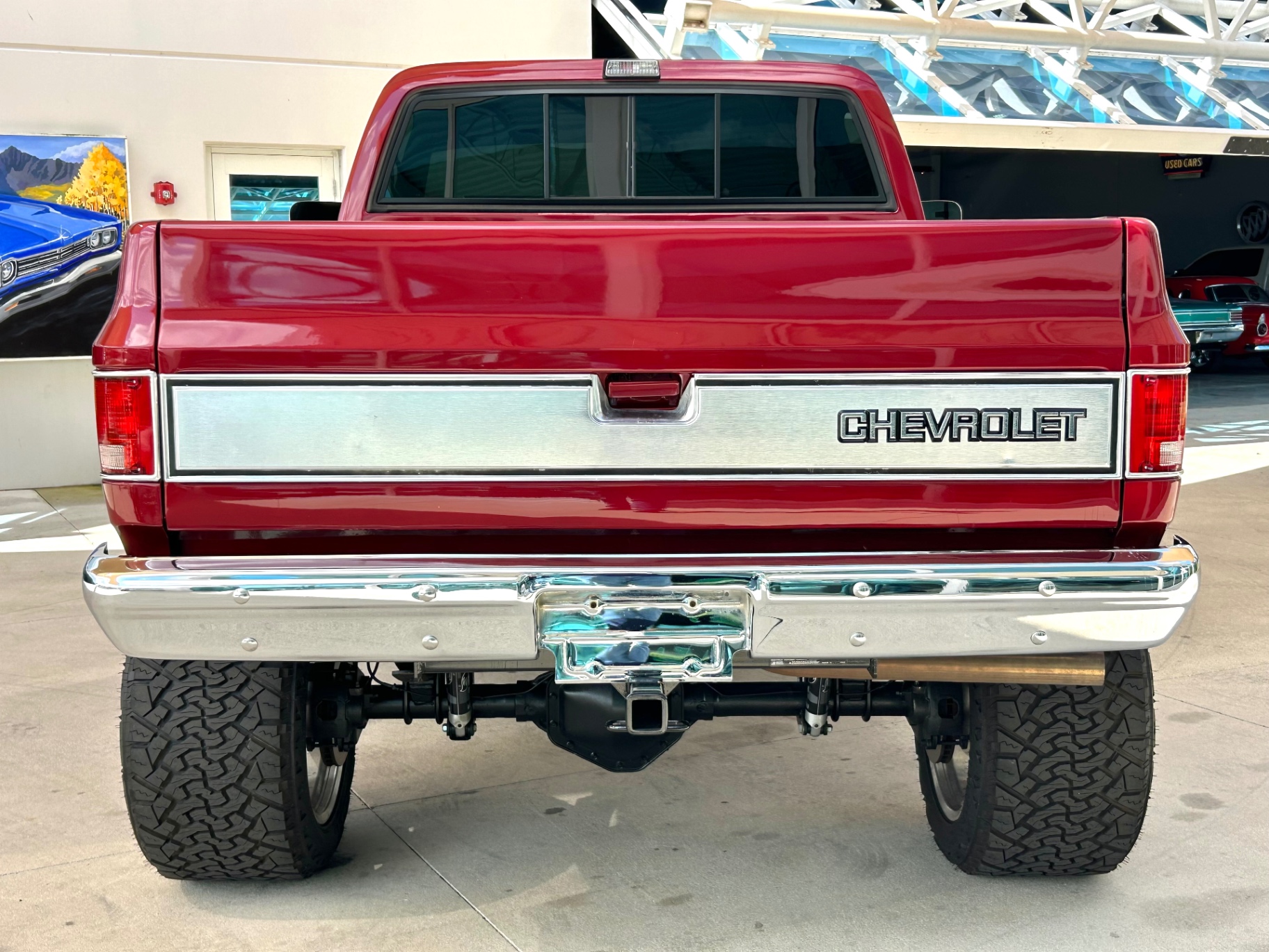 Vehicle photo 6