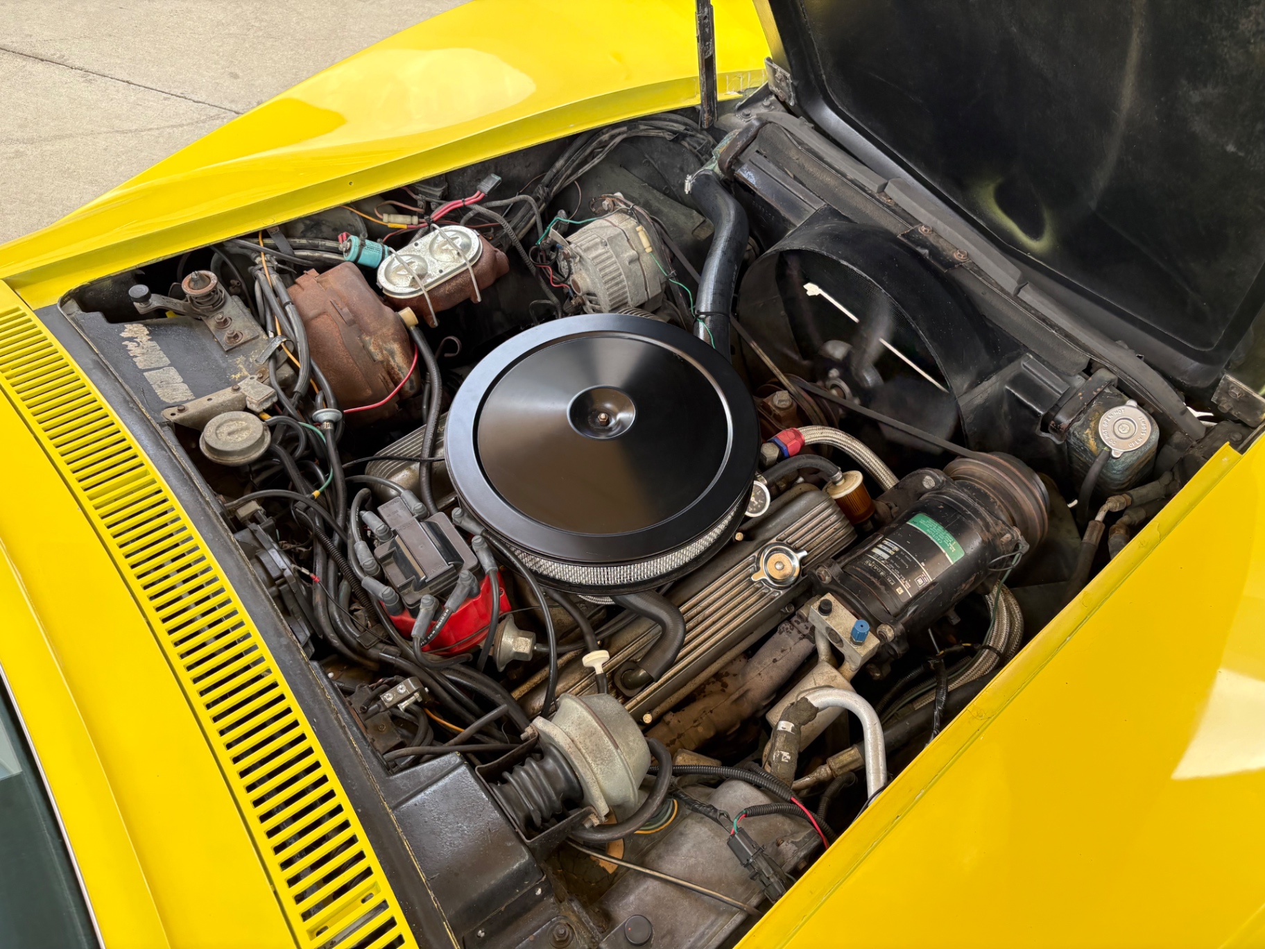Vehicle photo 26