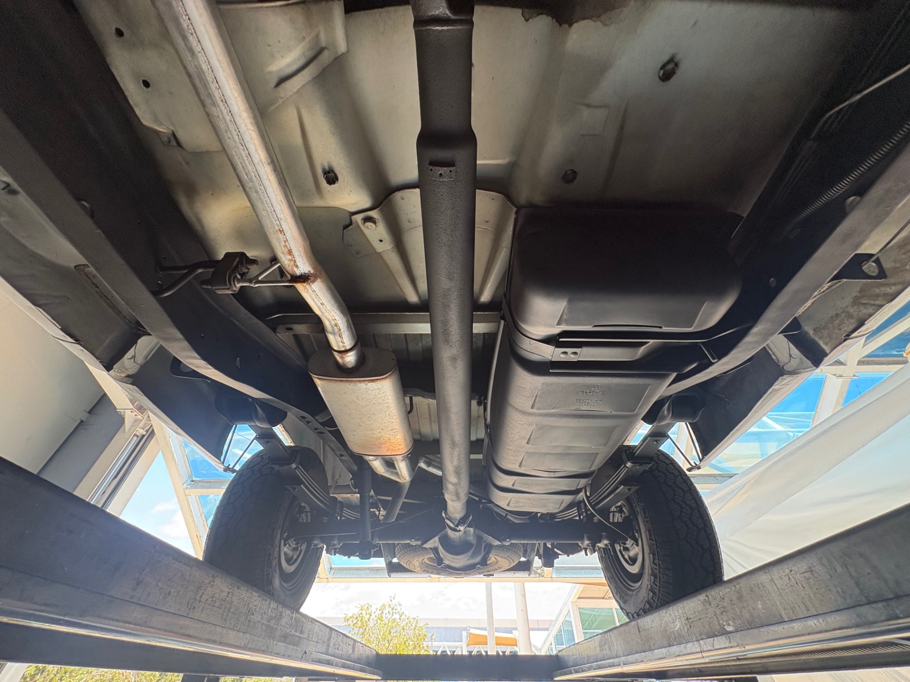 Vehicle photo 53
