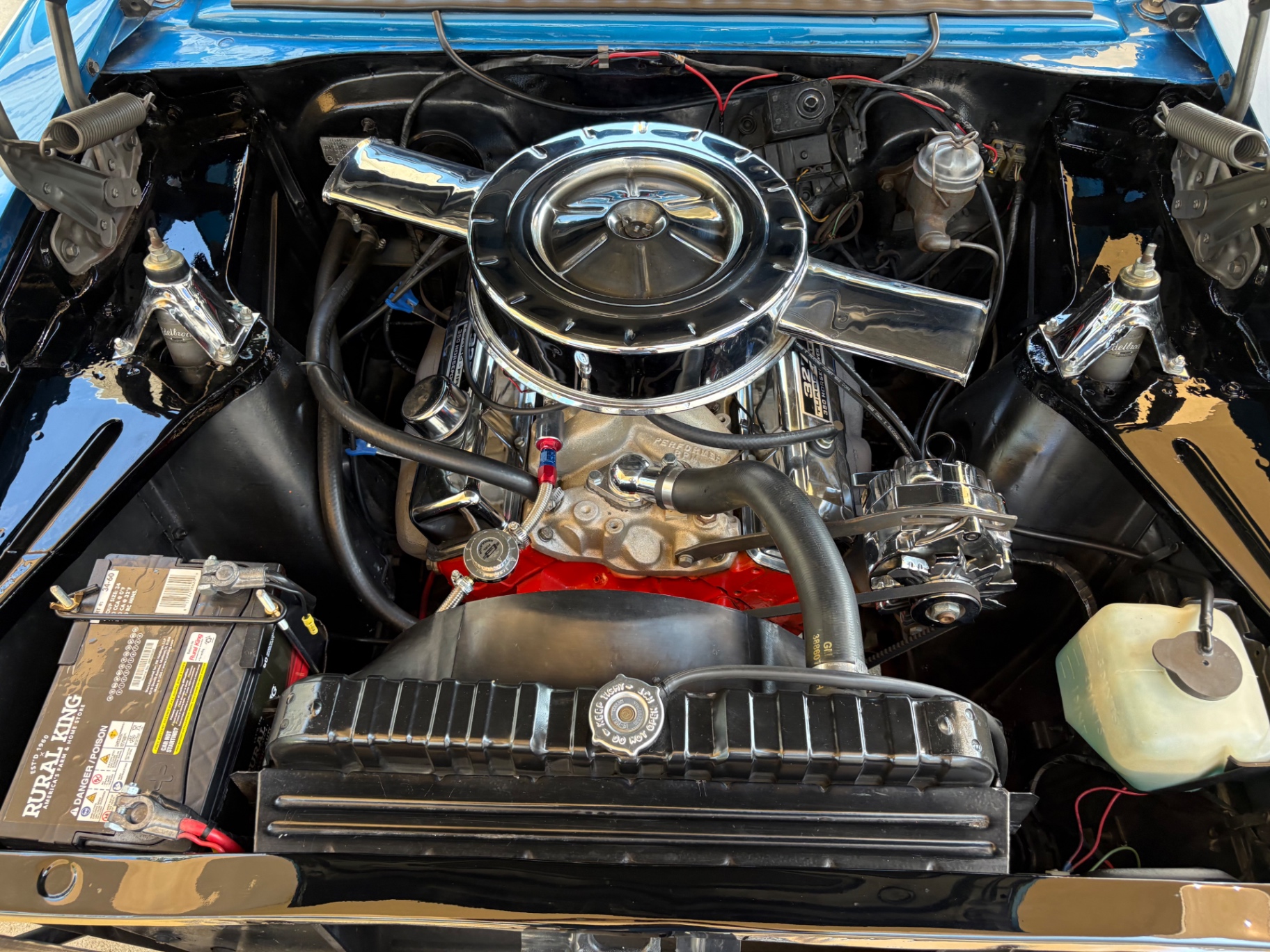 Vehicle photo 27