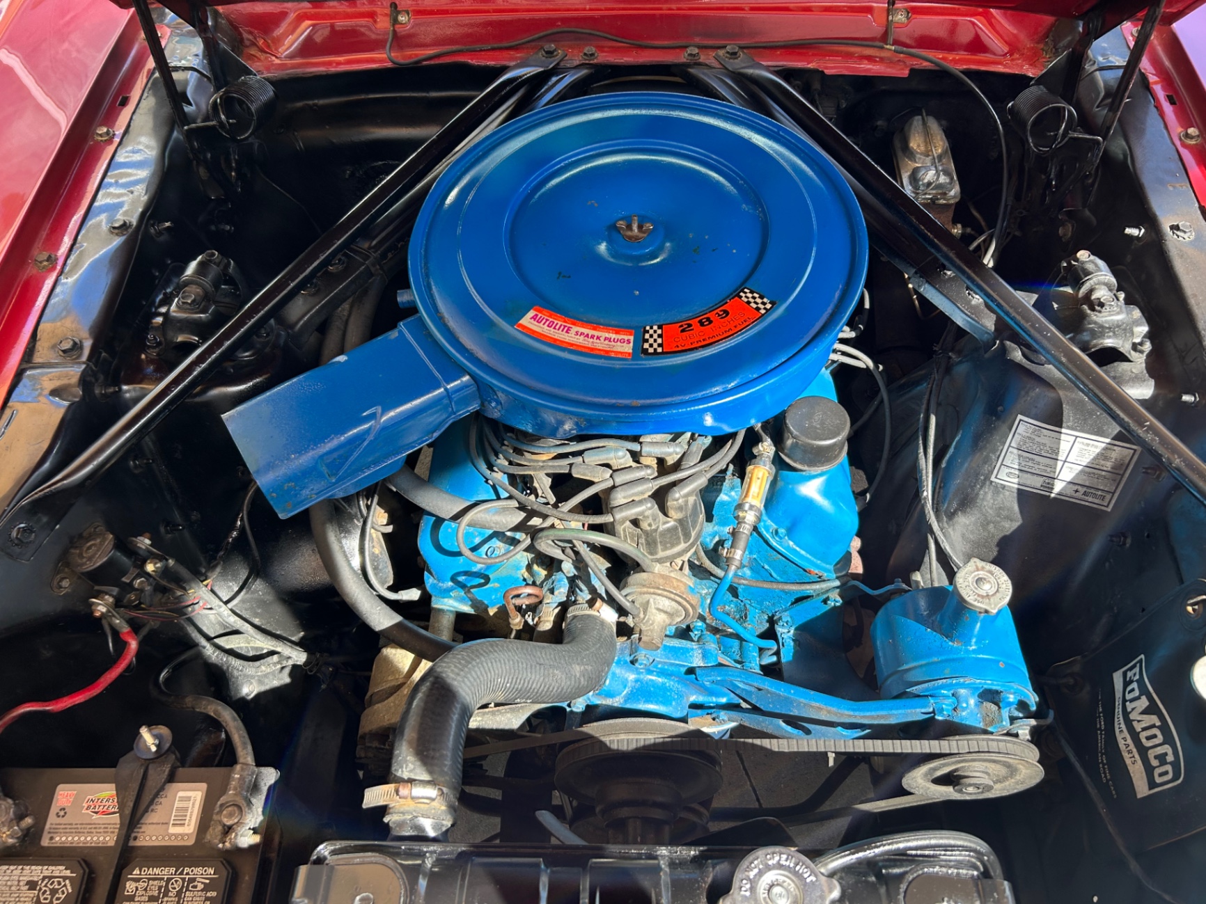 Vehicle photo 19
