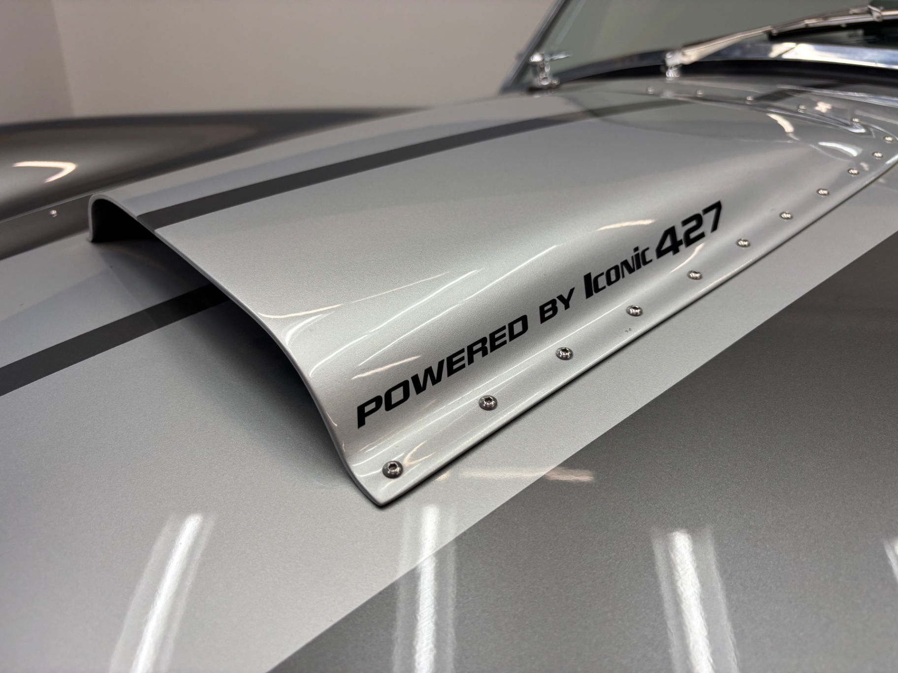Vehicle photo 20
