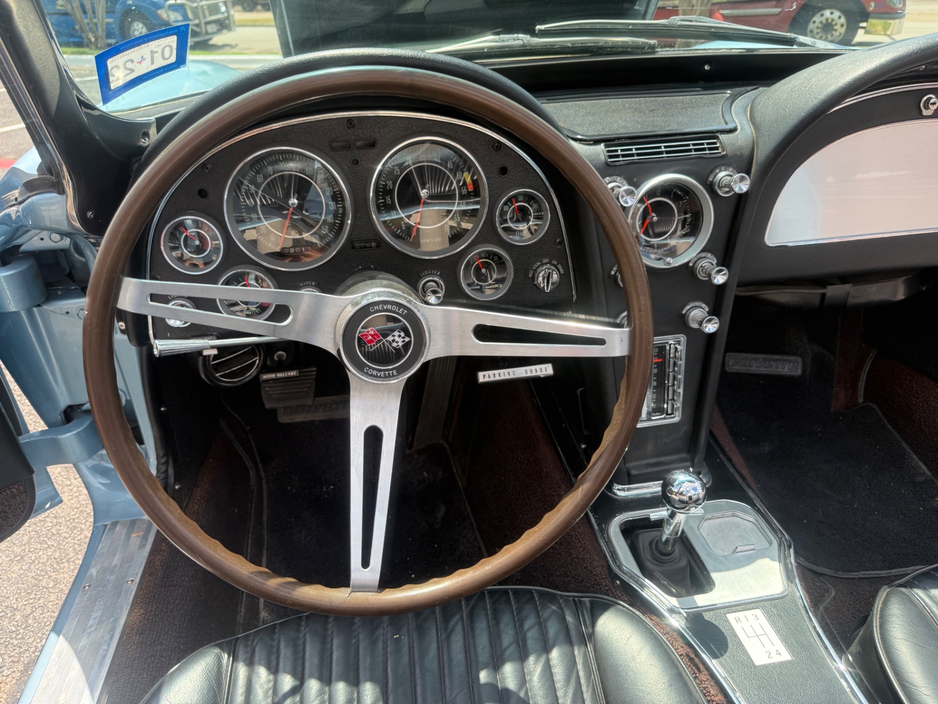 Vehicle photo 35