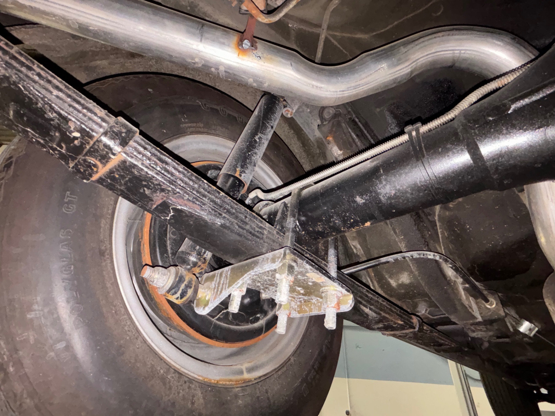 Vehicle photo 37