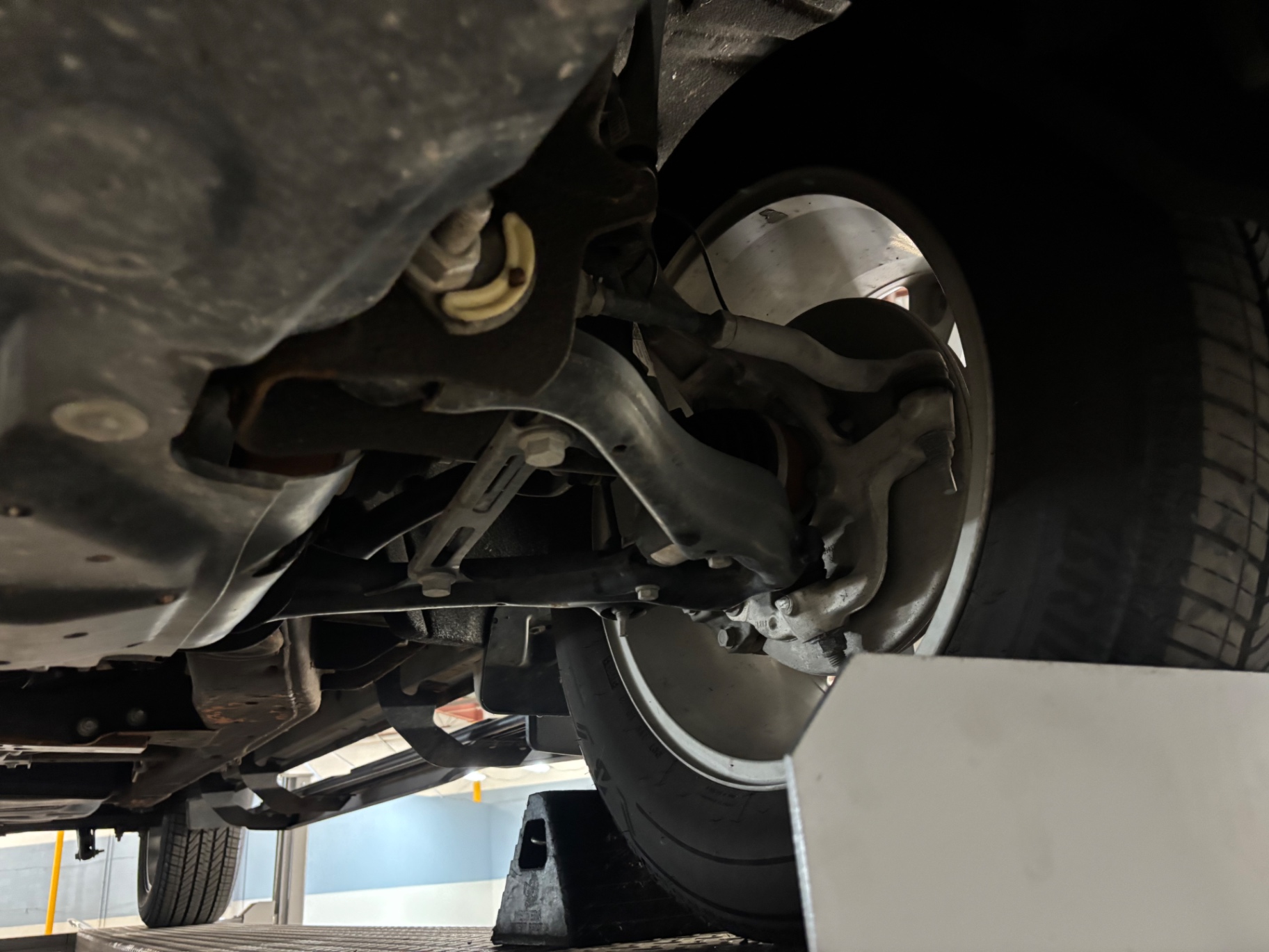 Vehicle photo 39