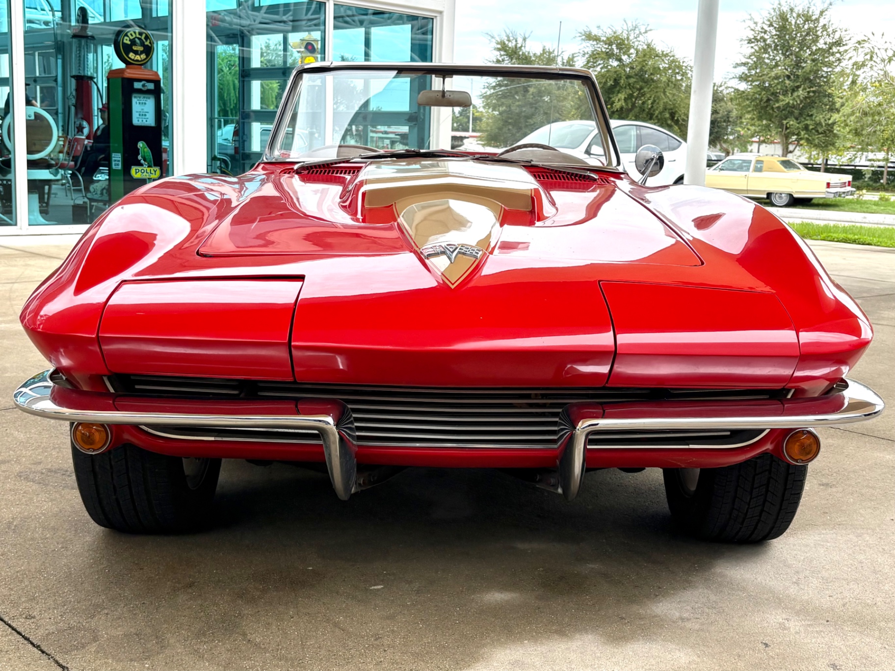 Vehicle photo 2