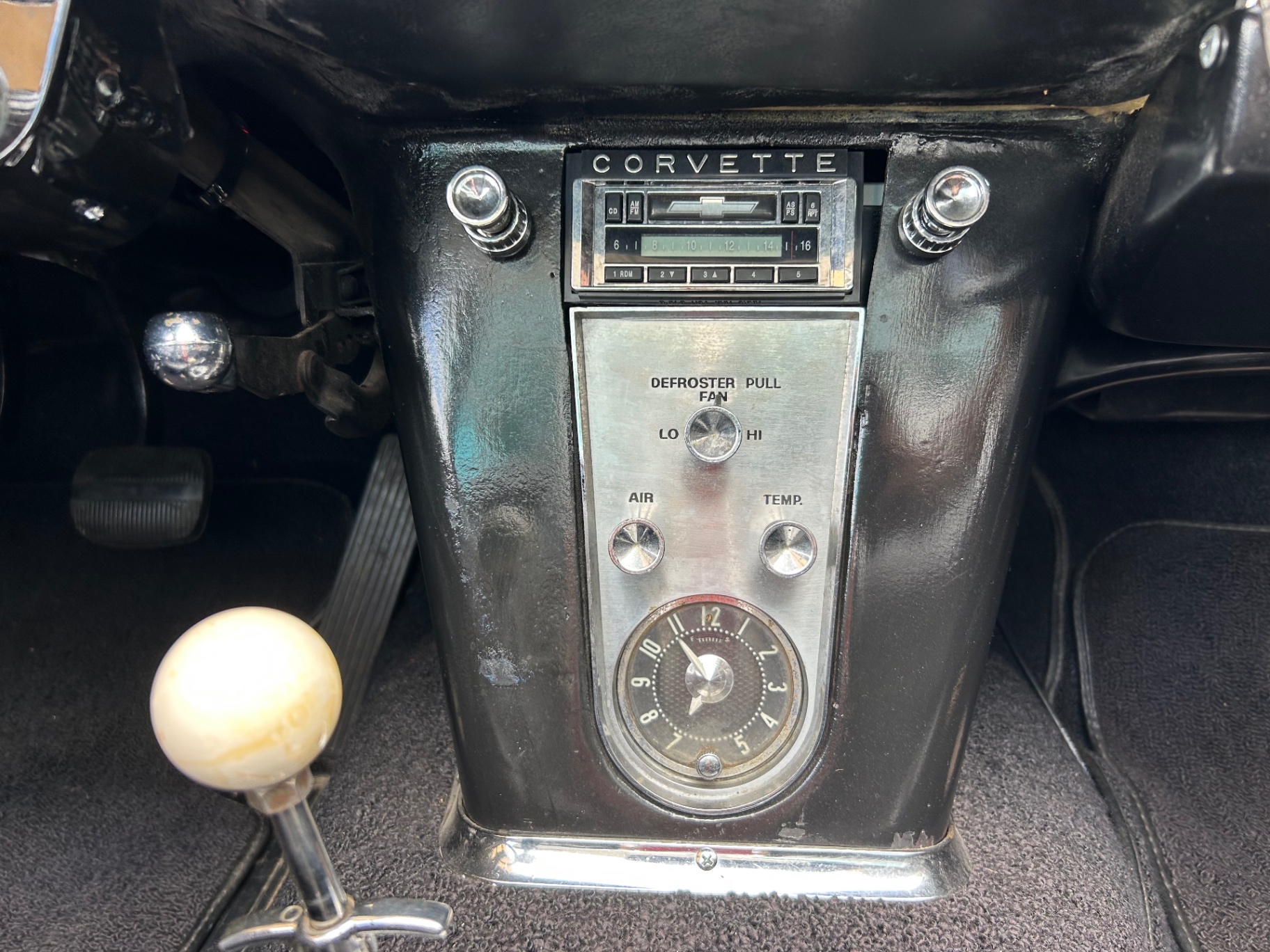Vehicle photo 46