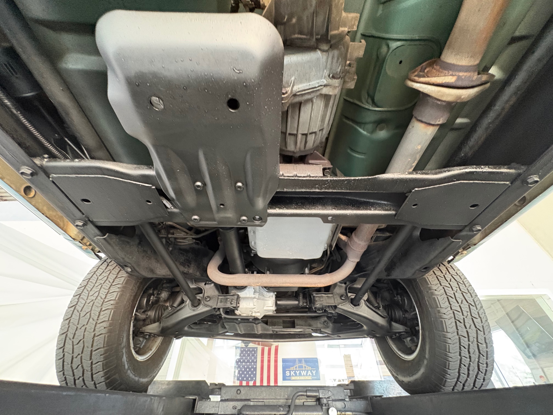 Vehicle photo 47