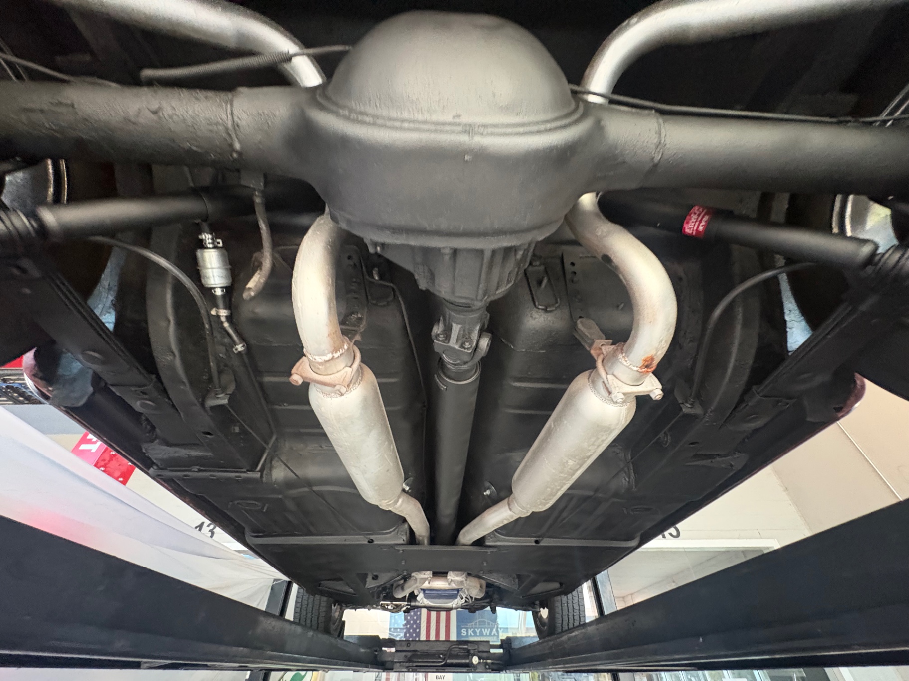 Vehicle photo 50