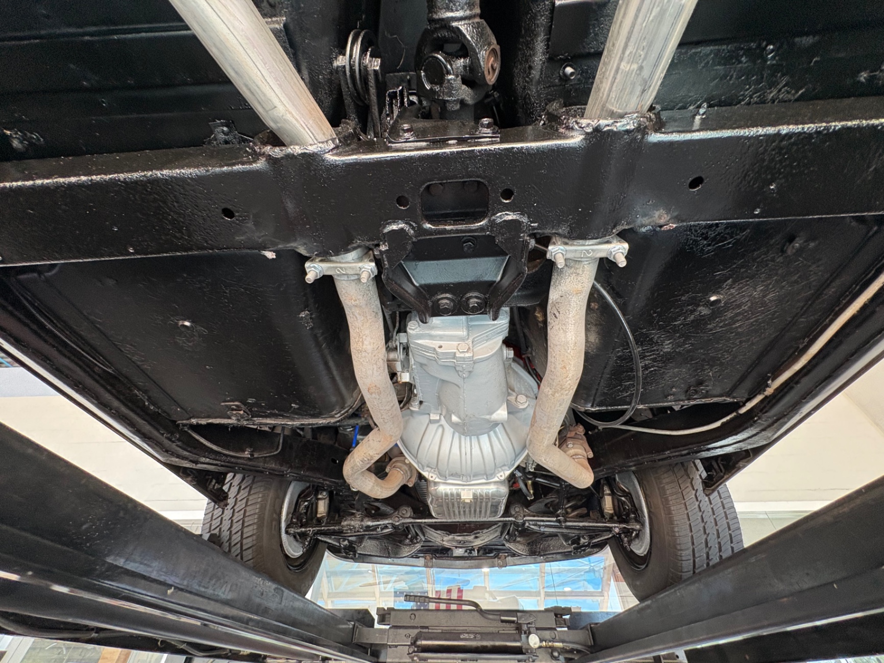 Vehicle photo 61
