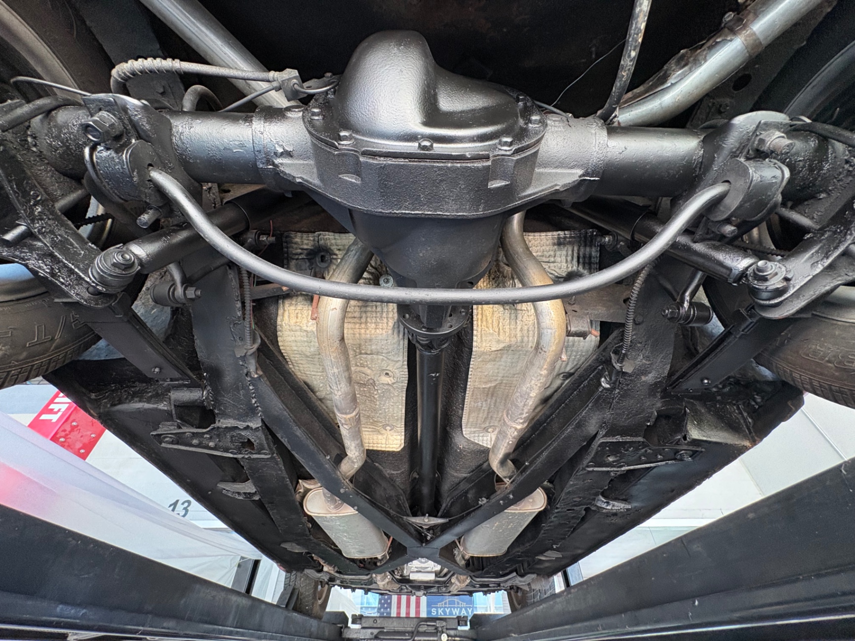 Vehicle photo 50