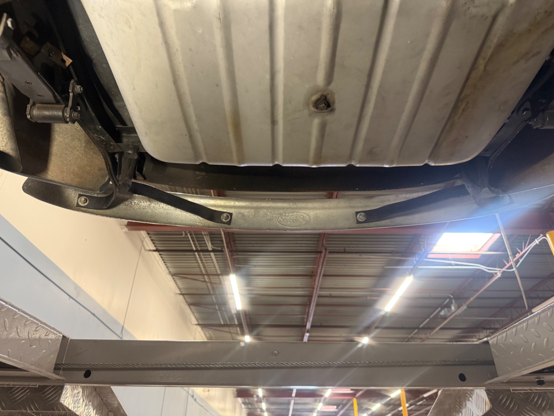 Vehicle photo 42
