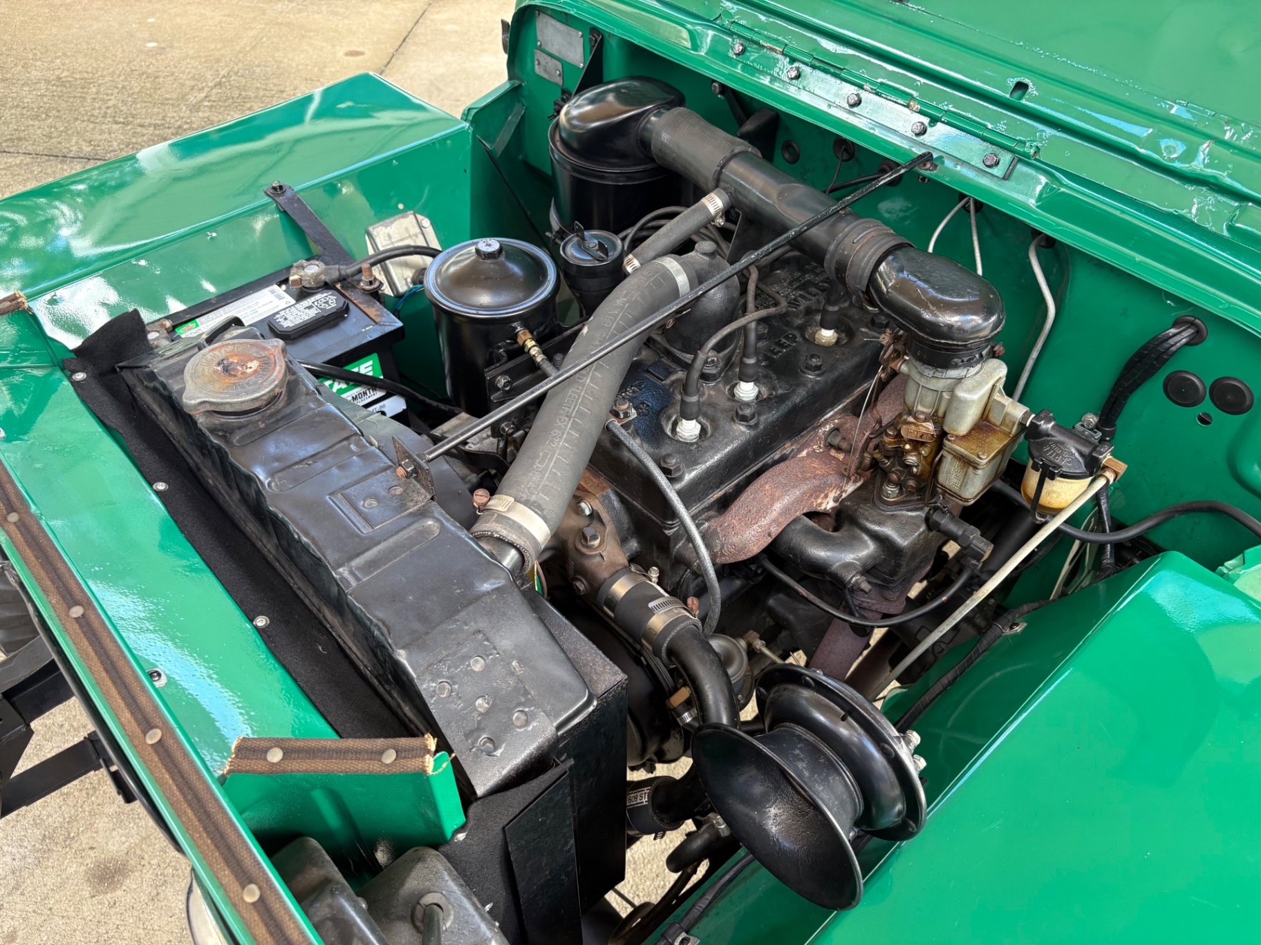 Vehicle photo 29