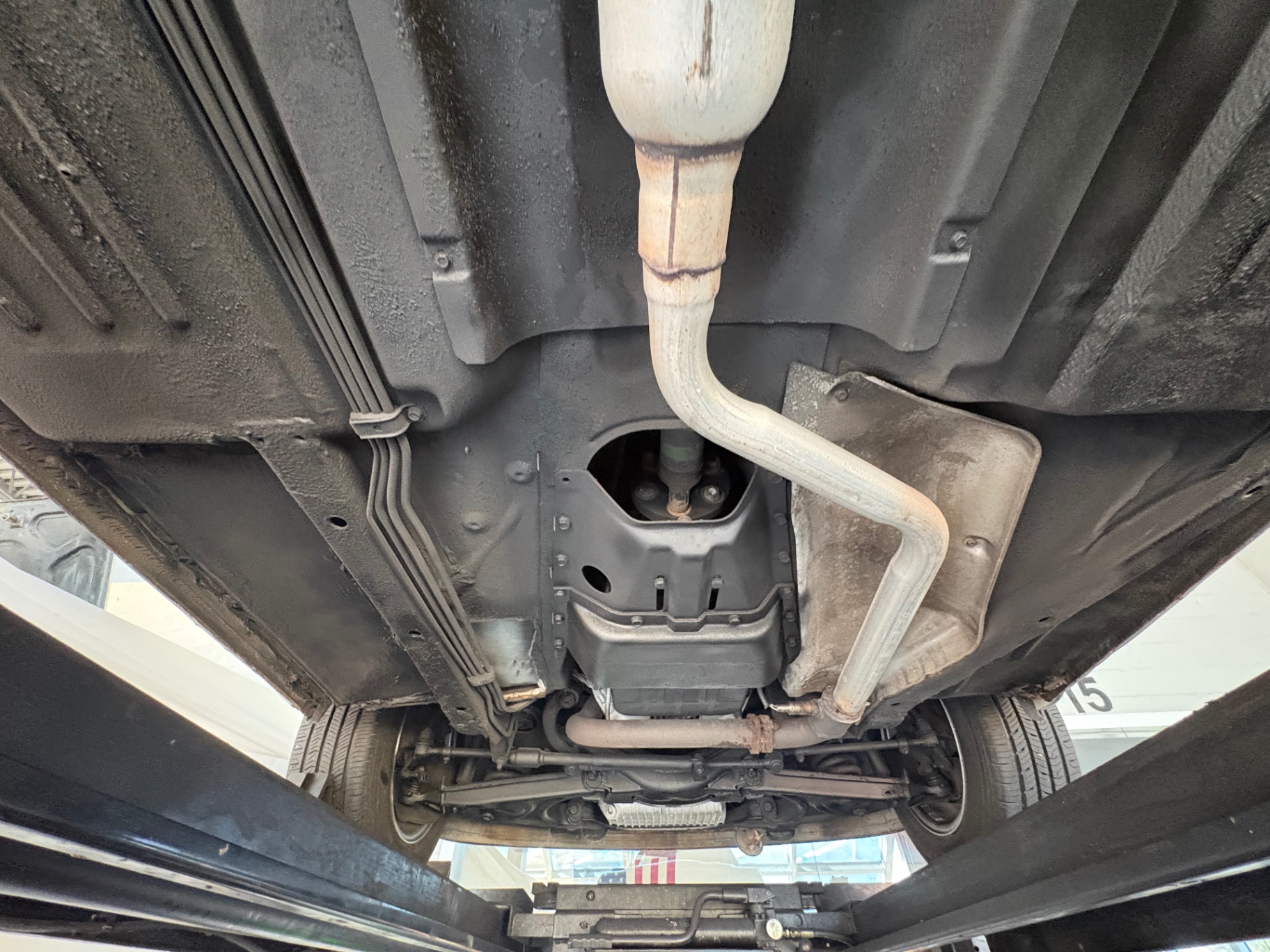 Vehicle photo 45
