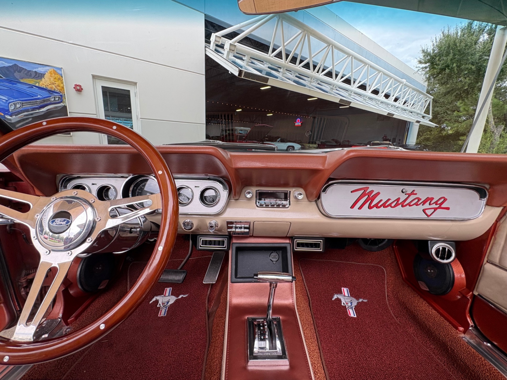 Vehicle photo 42