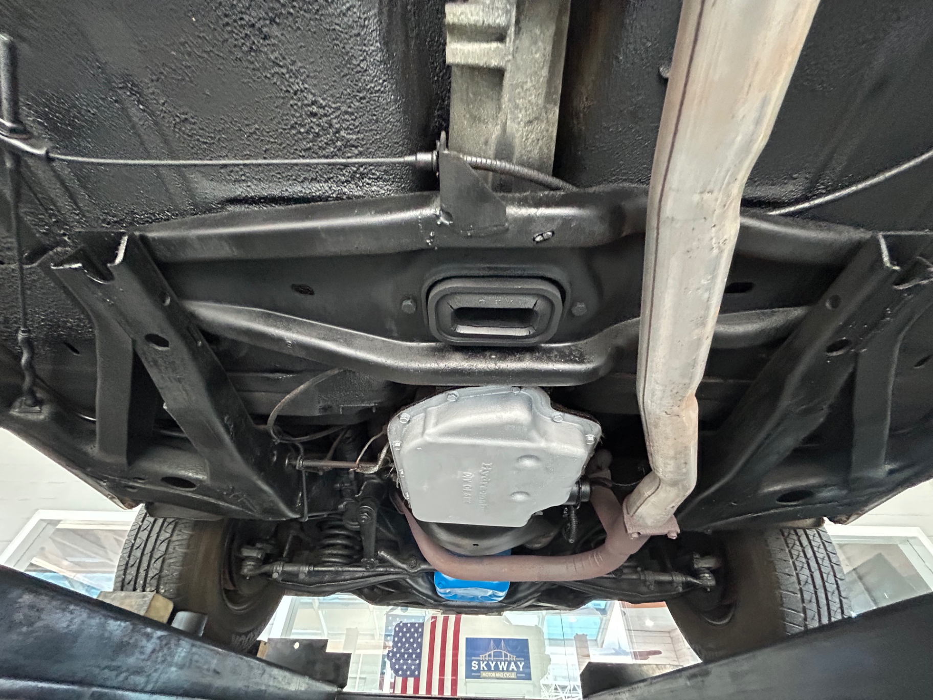 Vehicle photo 47