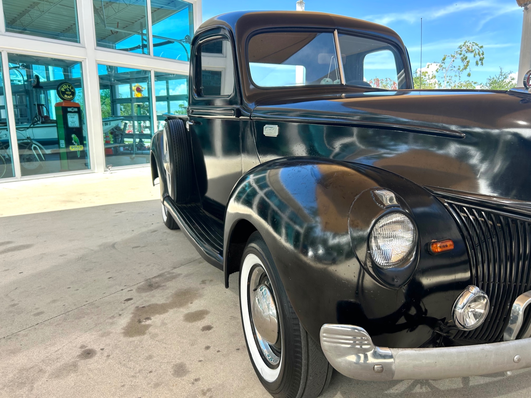Vehicle photo 18