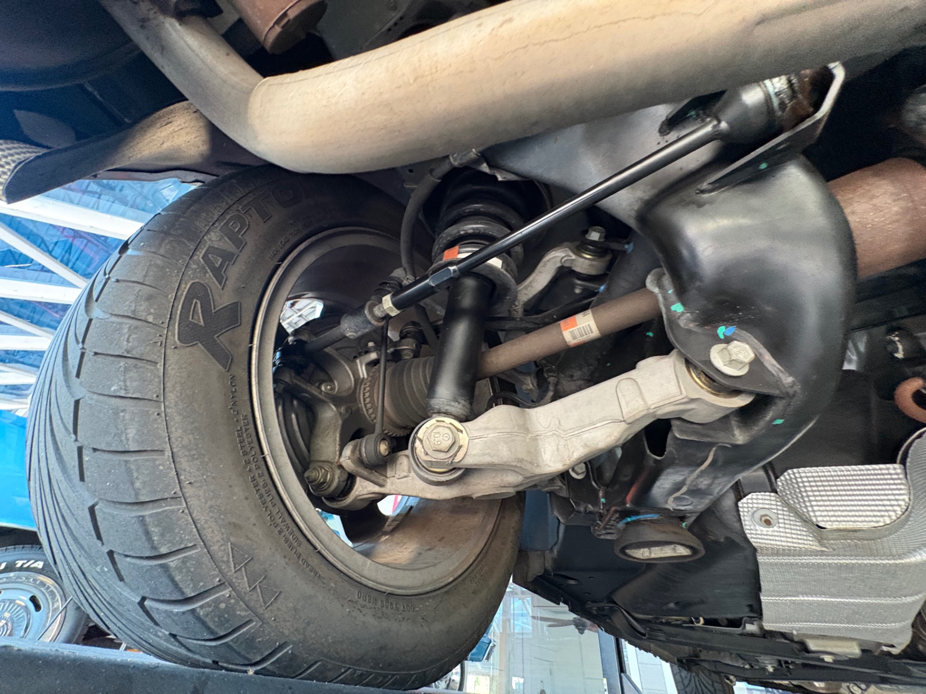 Vehicle photo 52
