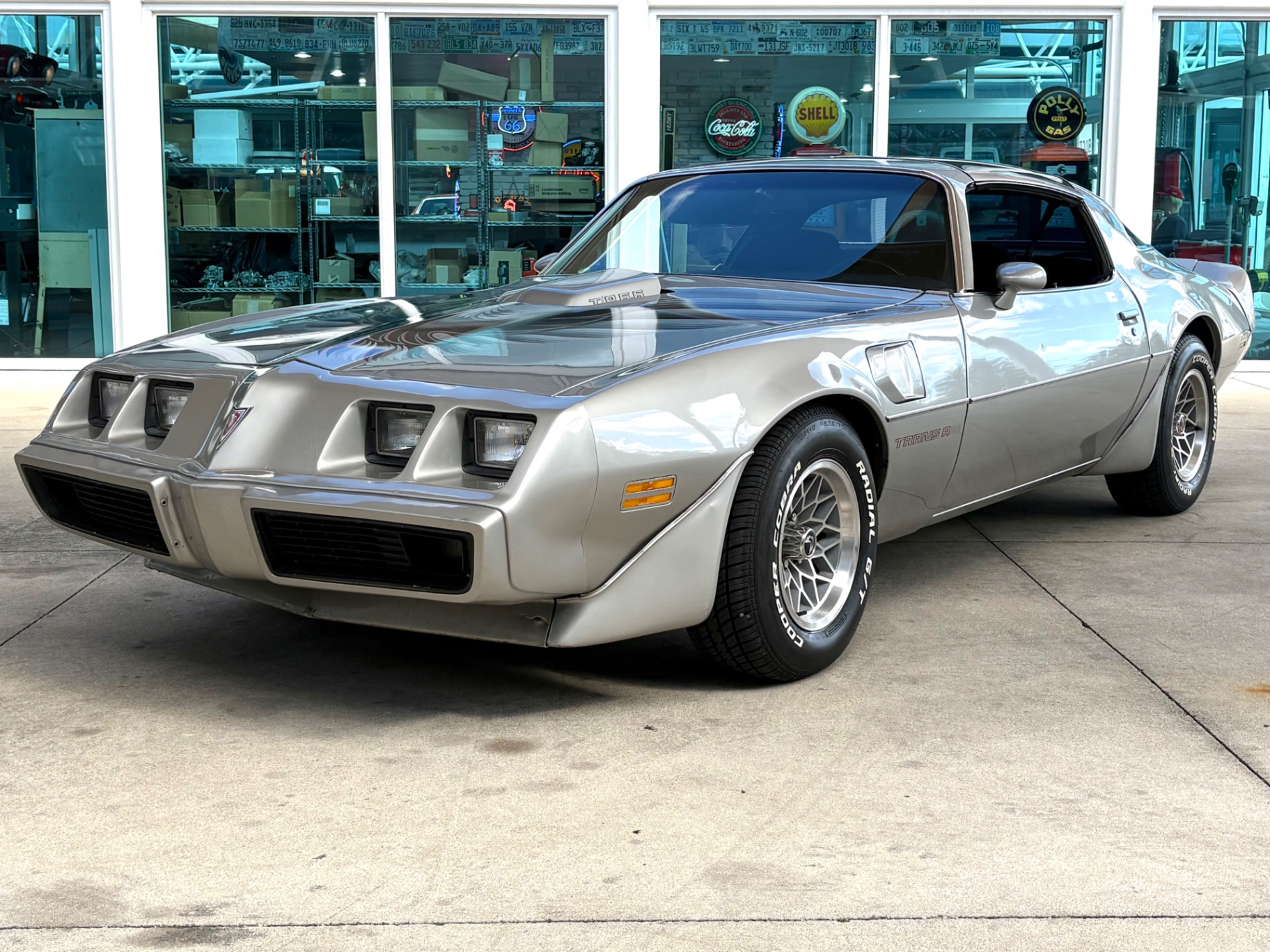Vehicle photo 1