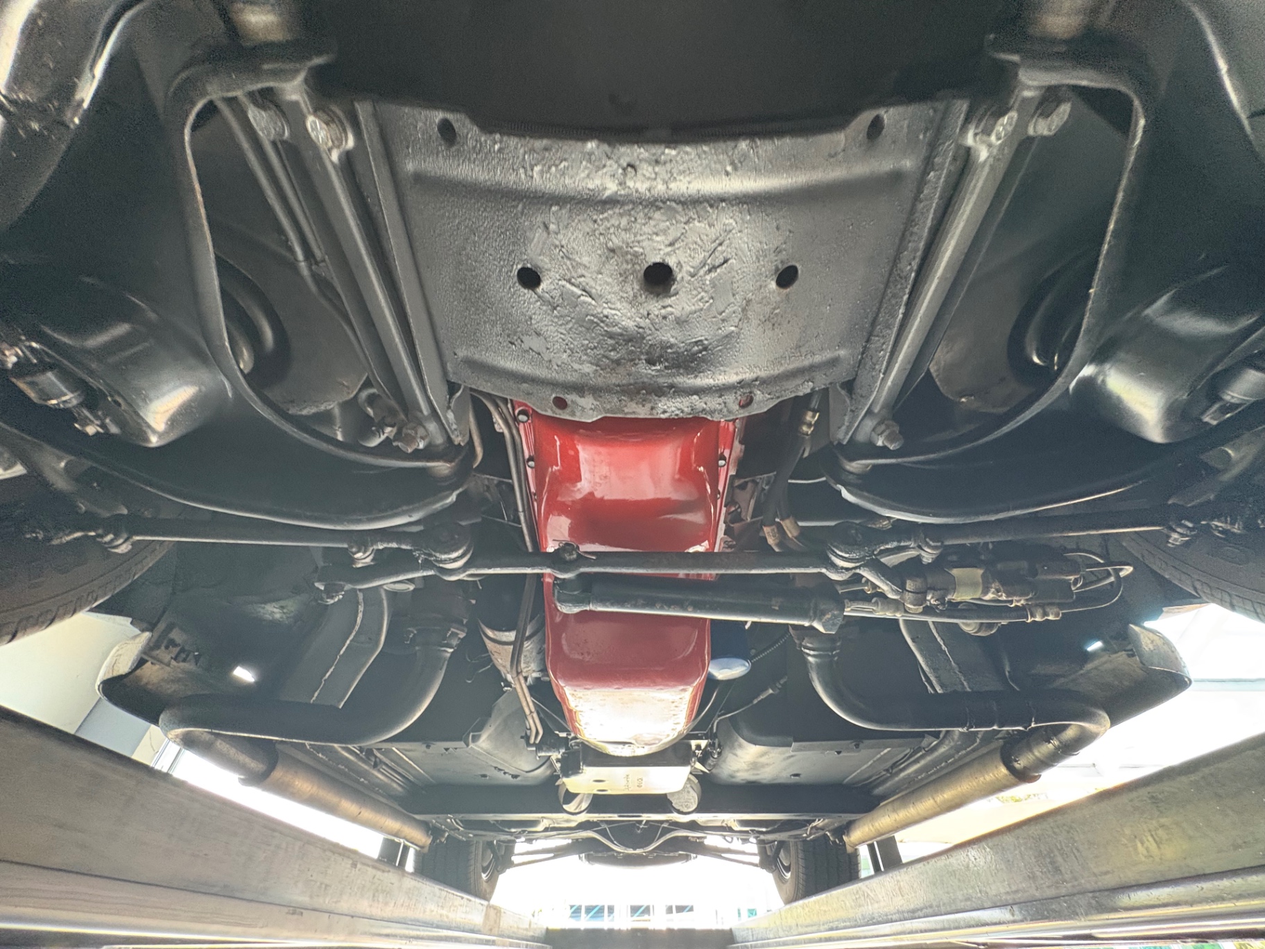 Vehicle photo 52