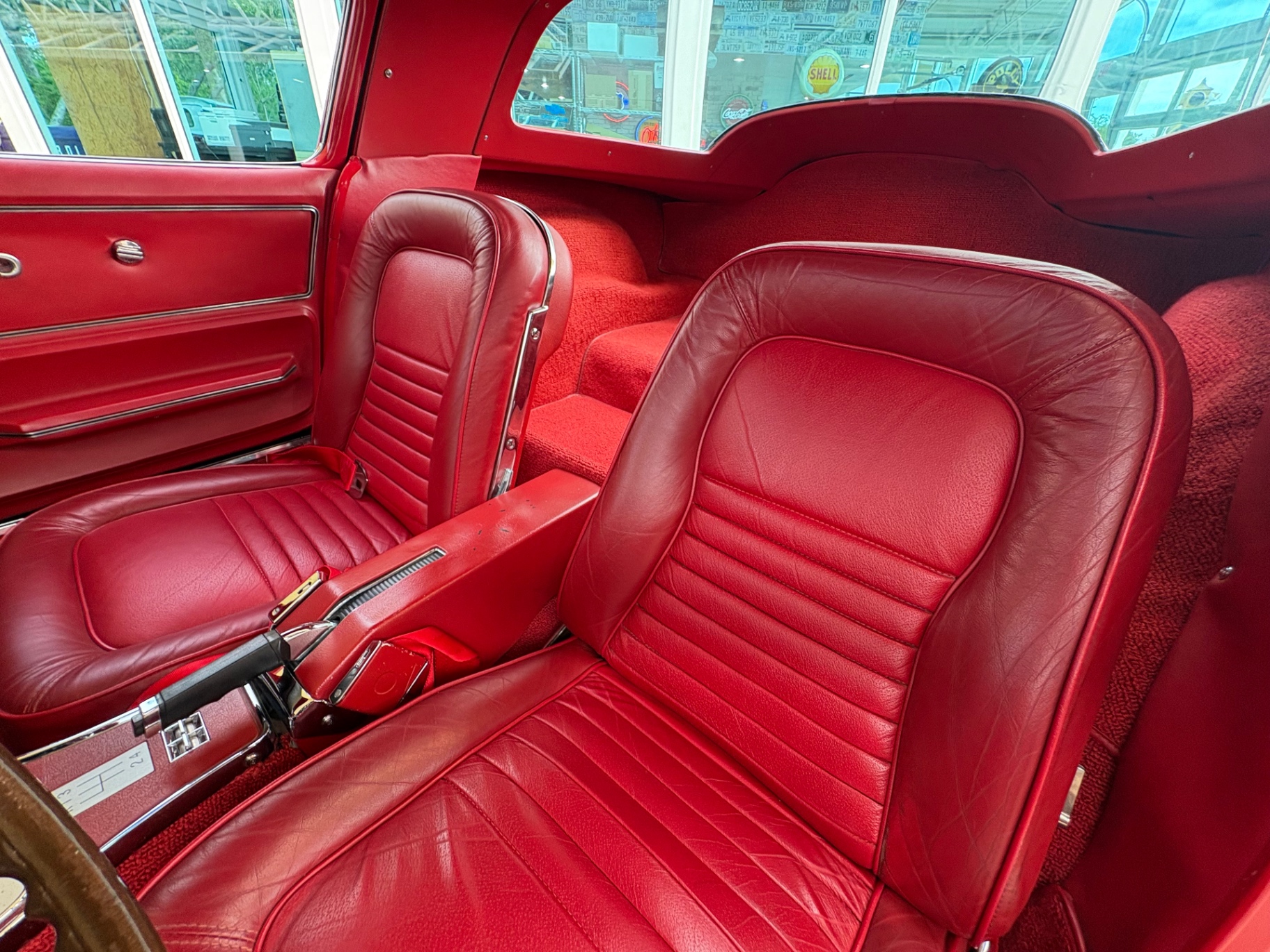 Vehicle photo 36