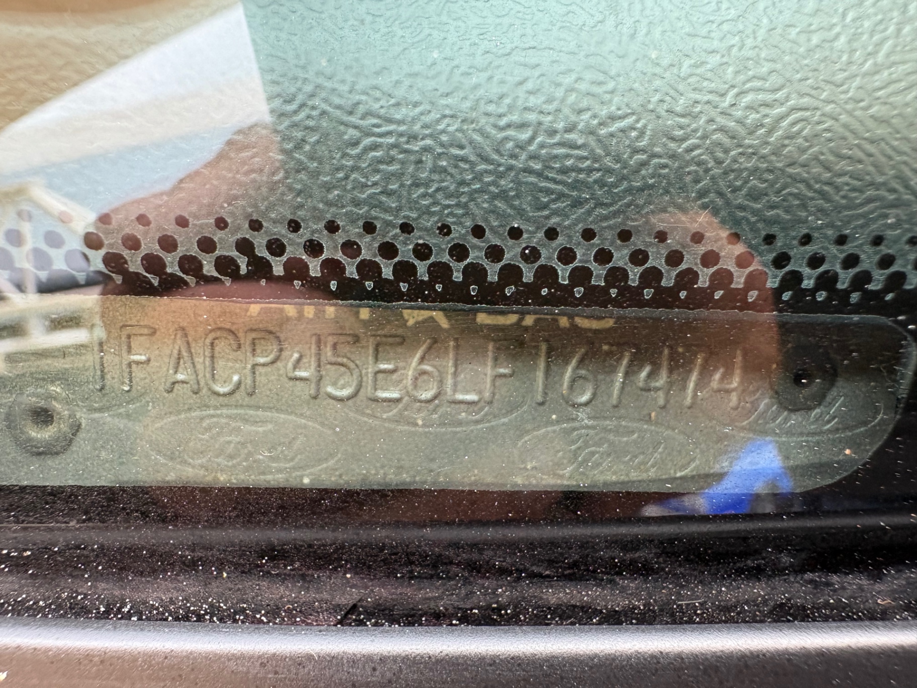 Vehicle photo 27