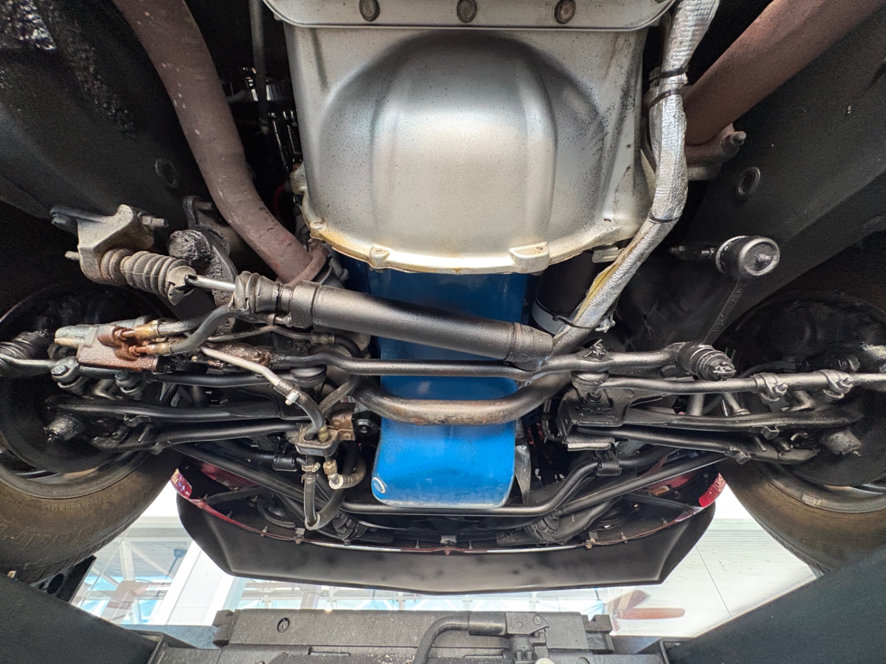 Vehicle photo 52