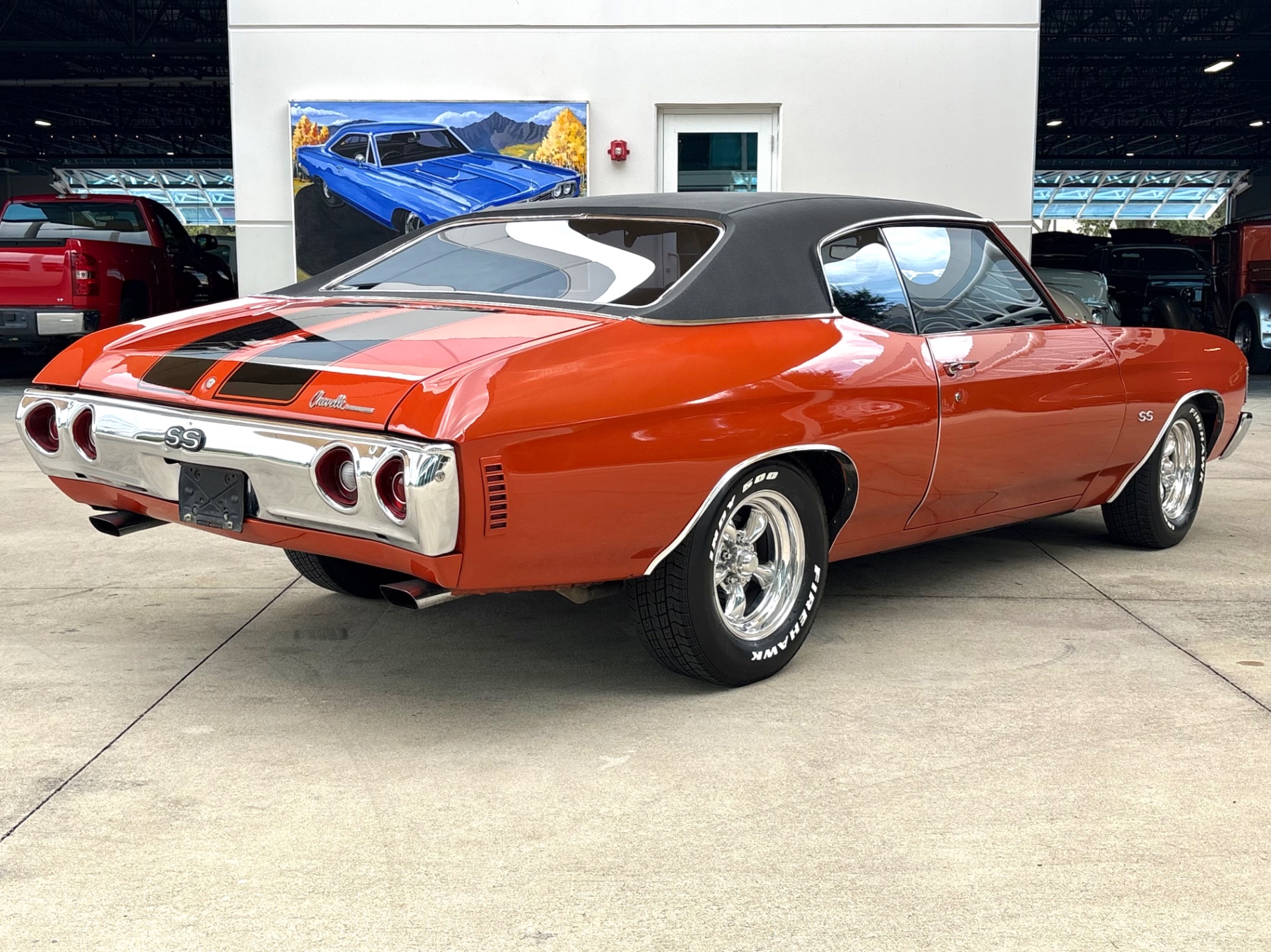 Vehicle photo 6