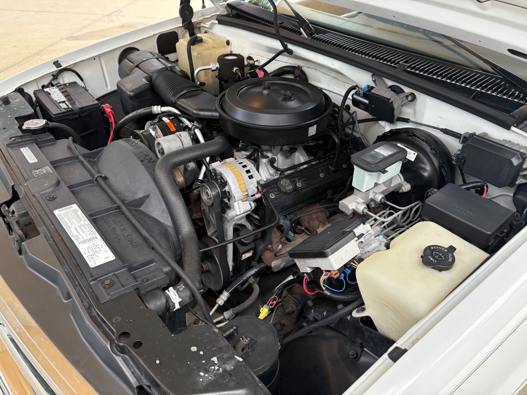 Vehicle photo 28