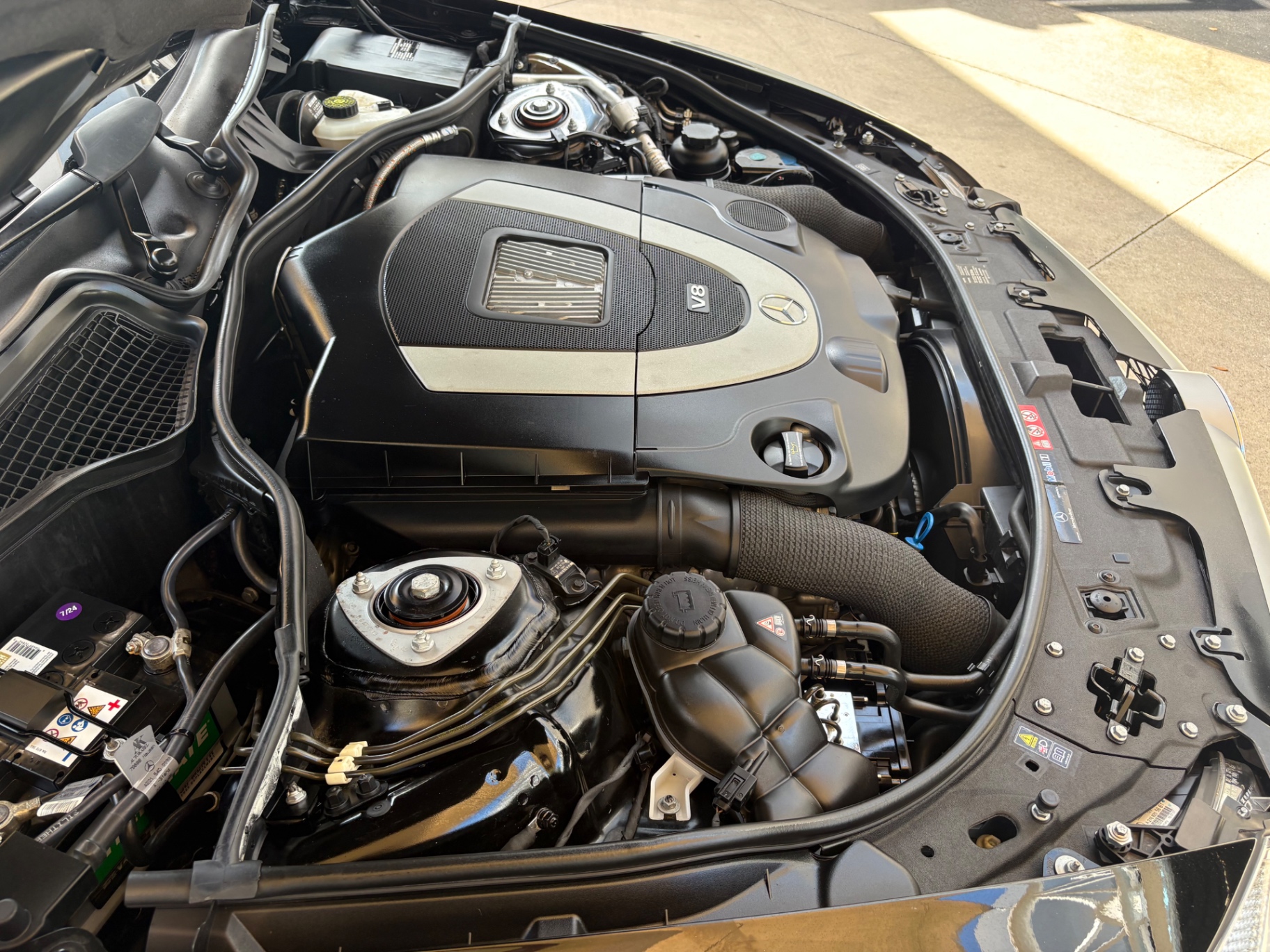 Vehicle photo 23
