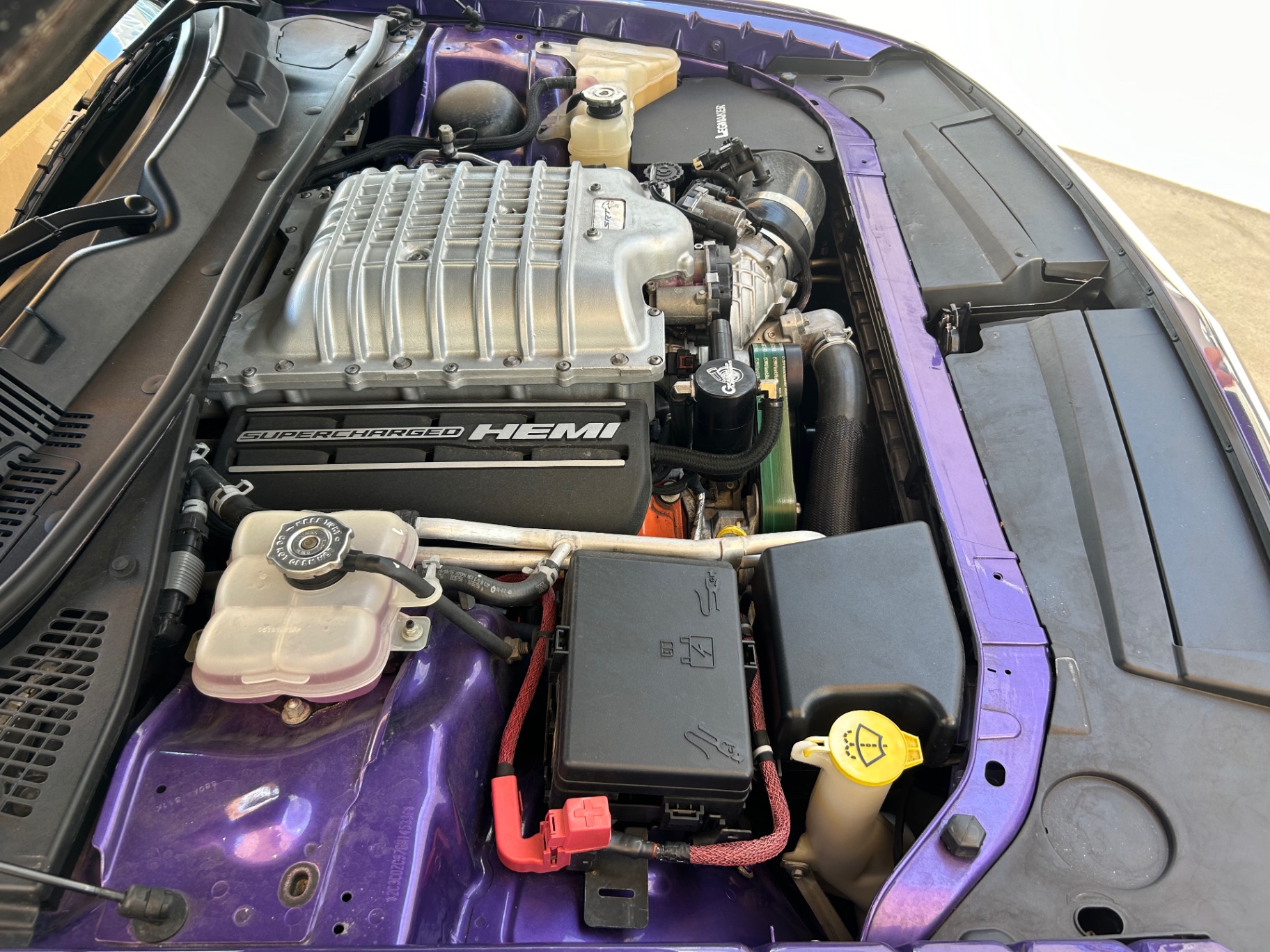 Vehicle photo 17