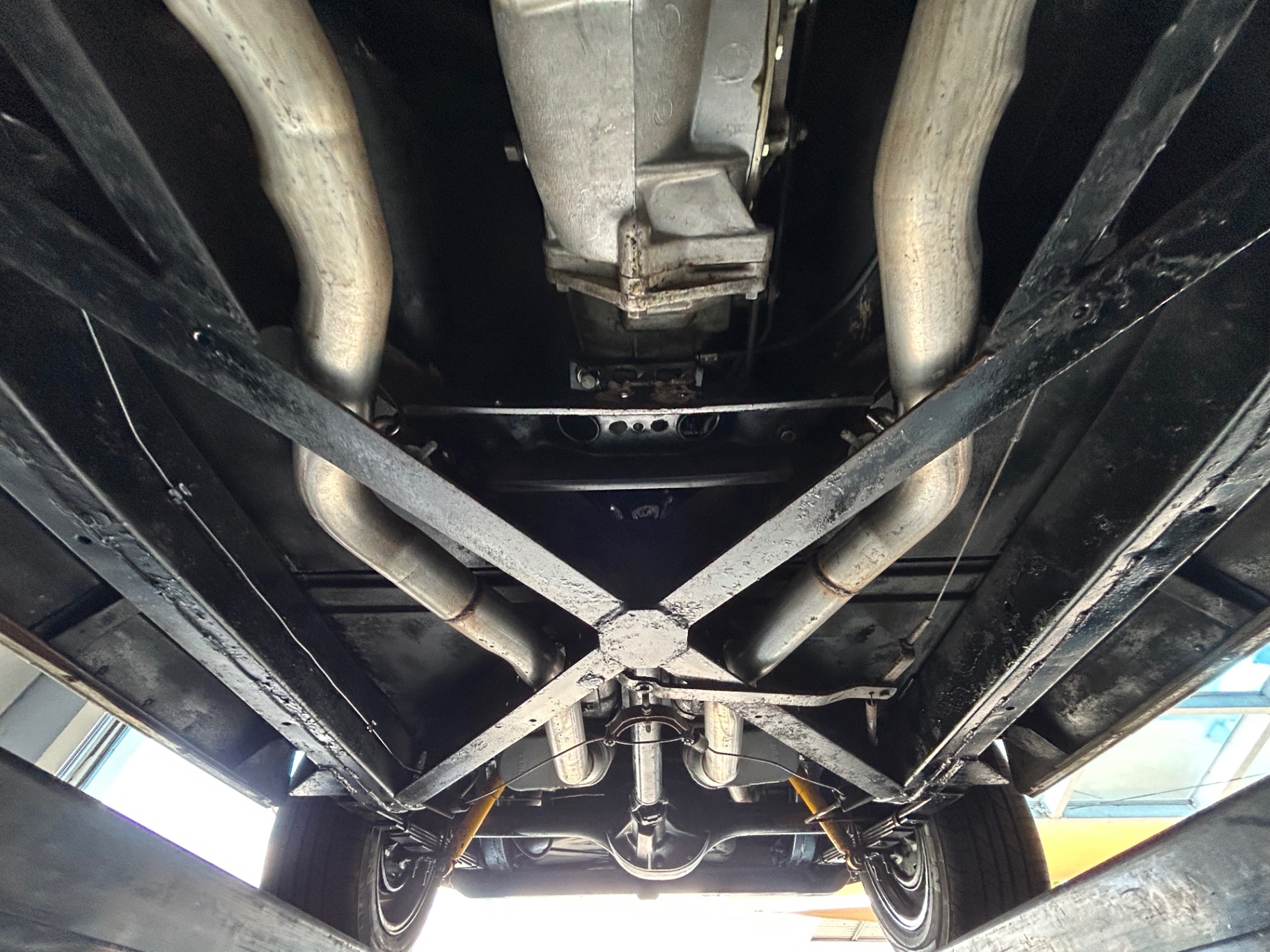 Vehicle photo 58