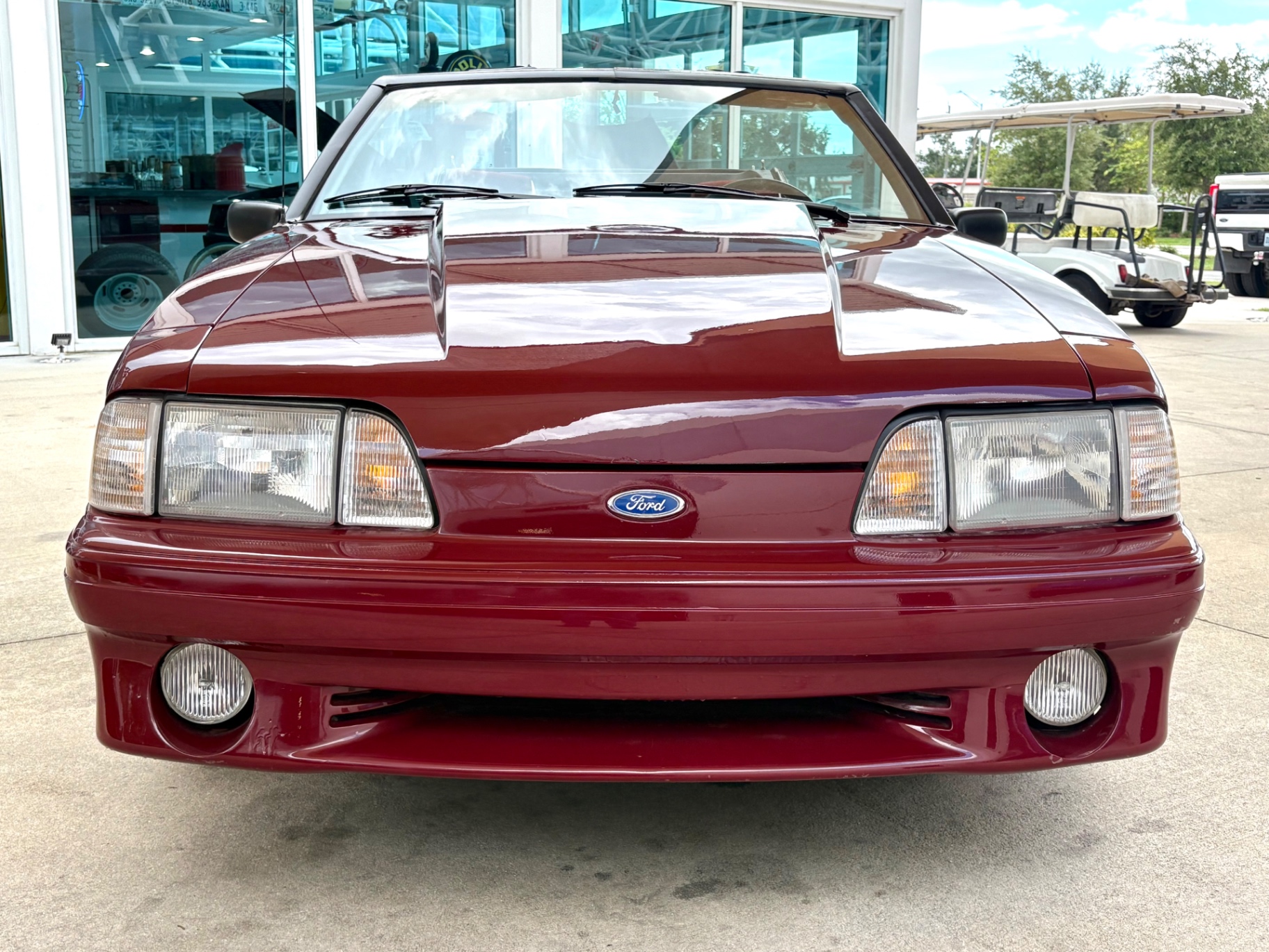 Vehicle photo 2