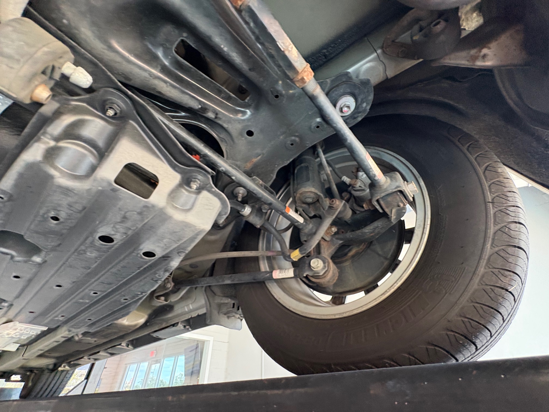 Vehicle photo 46