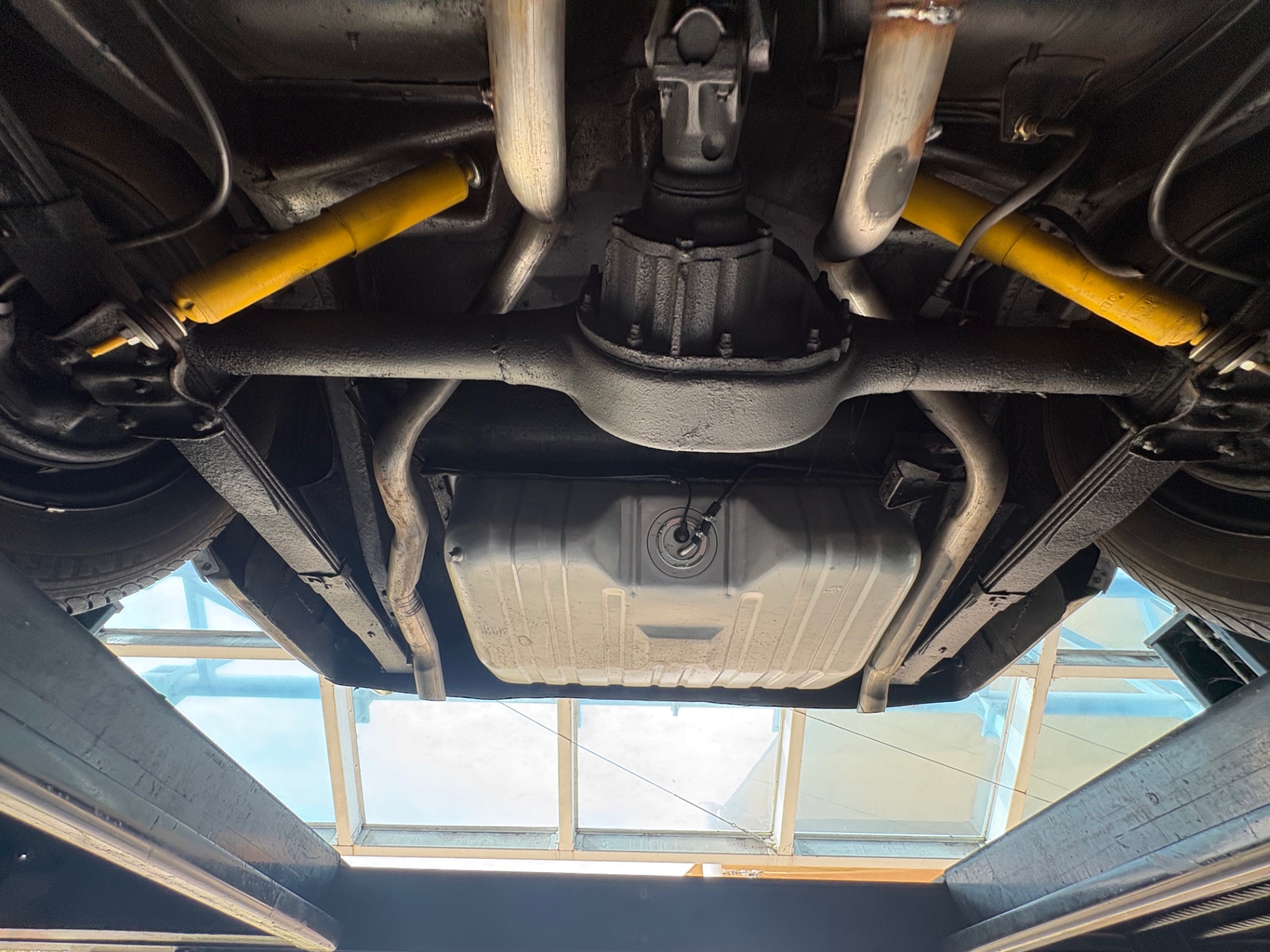 Vehicle photo 64