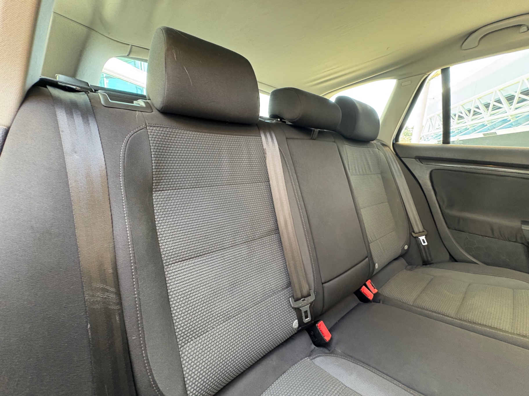 Vehicle photo 46