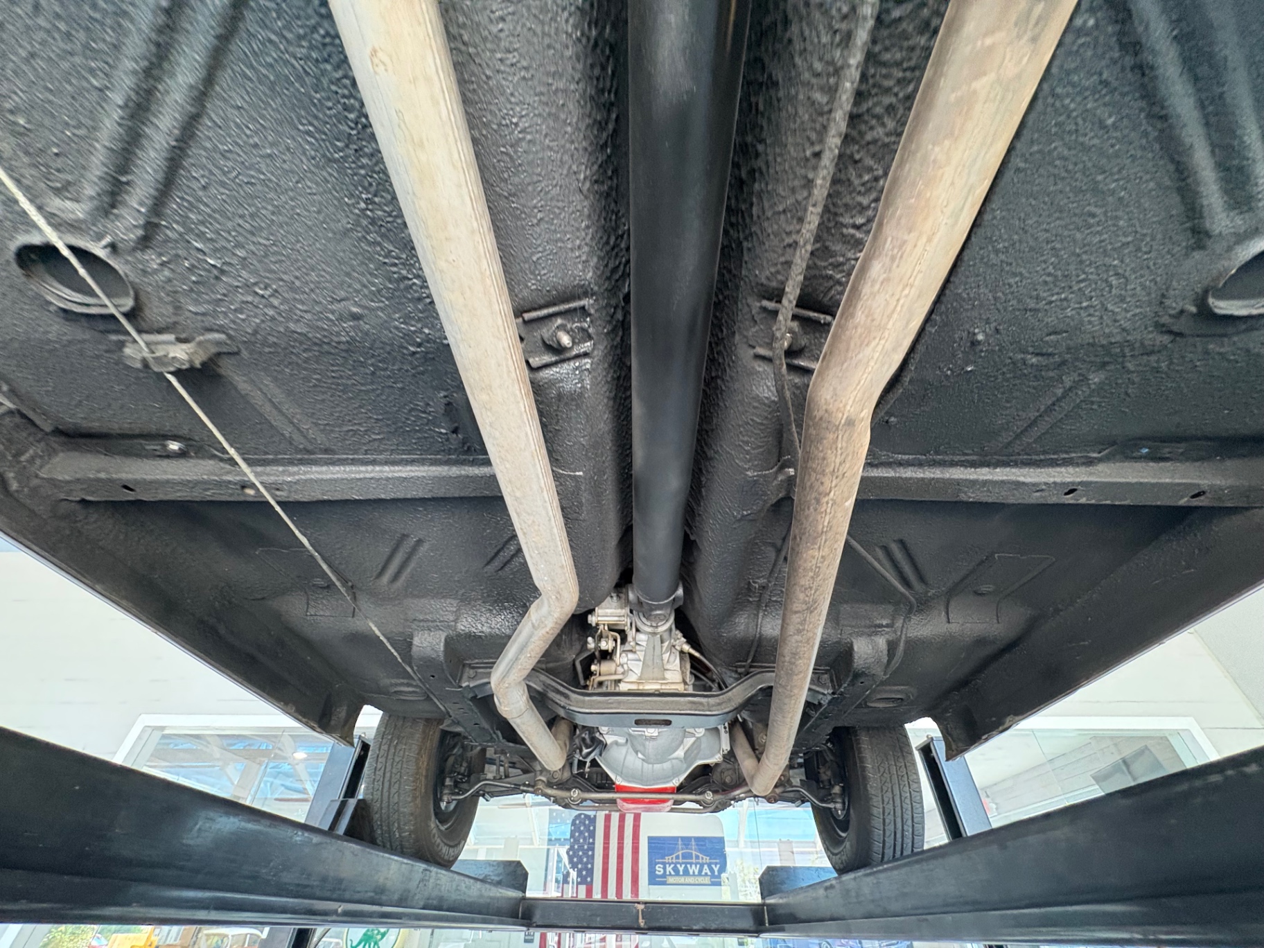 Vehicle photo 47