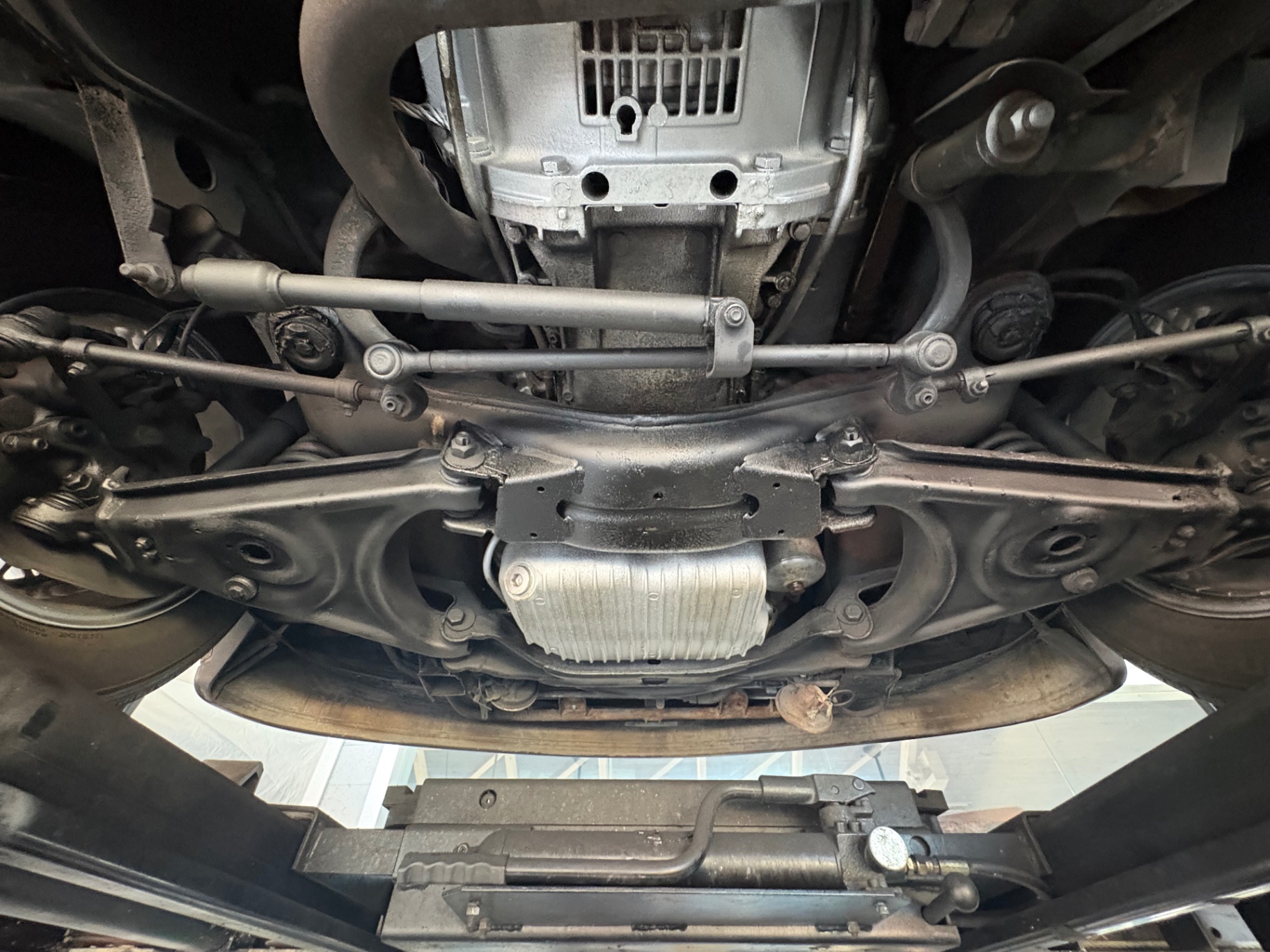 Vehicle photo 47